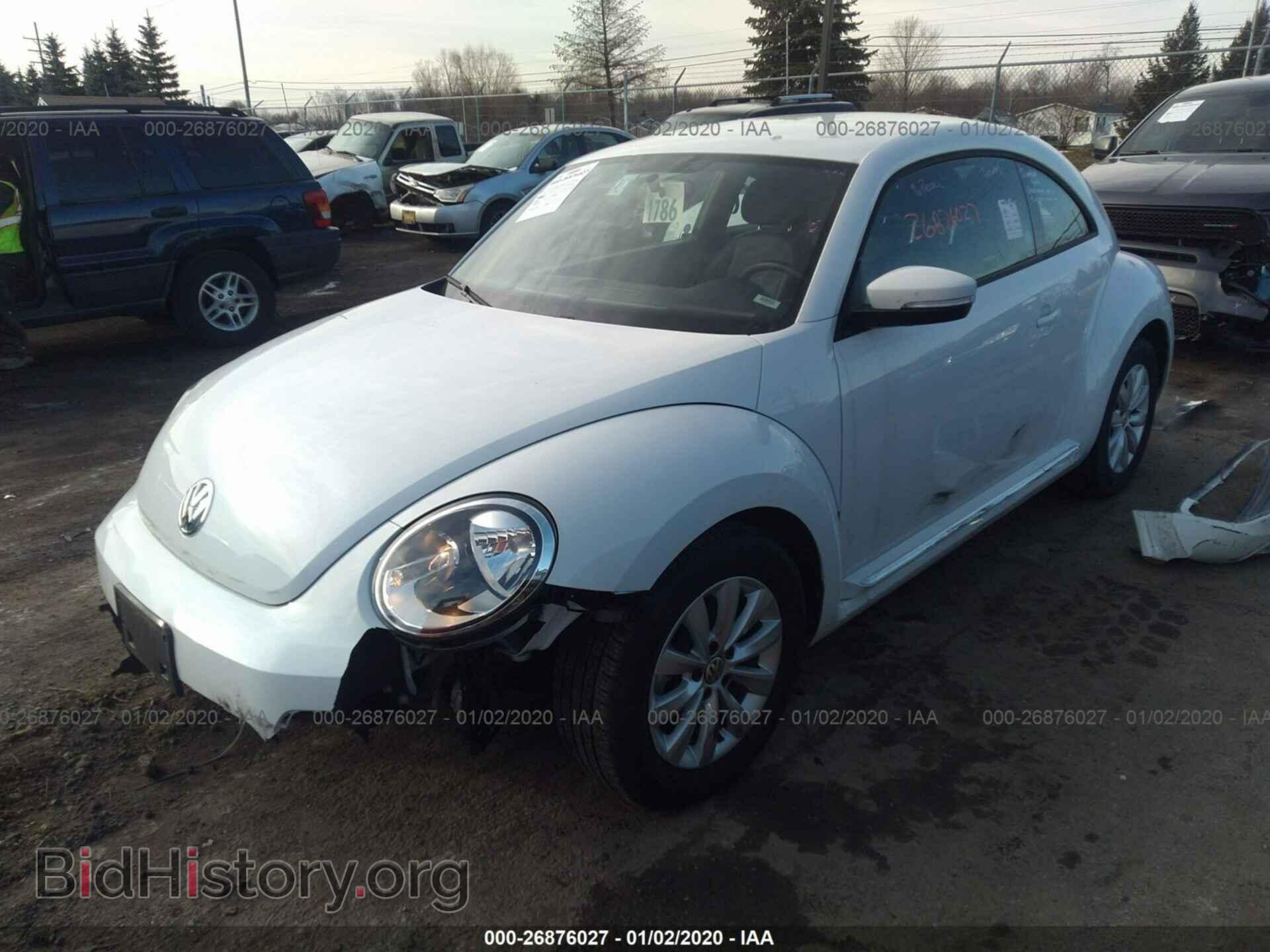 2019 VOLKSWAGEN BEETLE - VIN: 3VWFD7AT4KM711164 - Фото 2