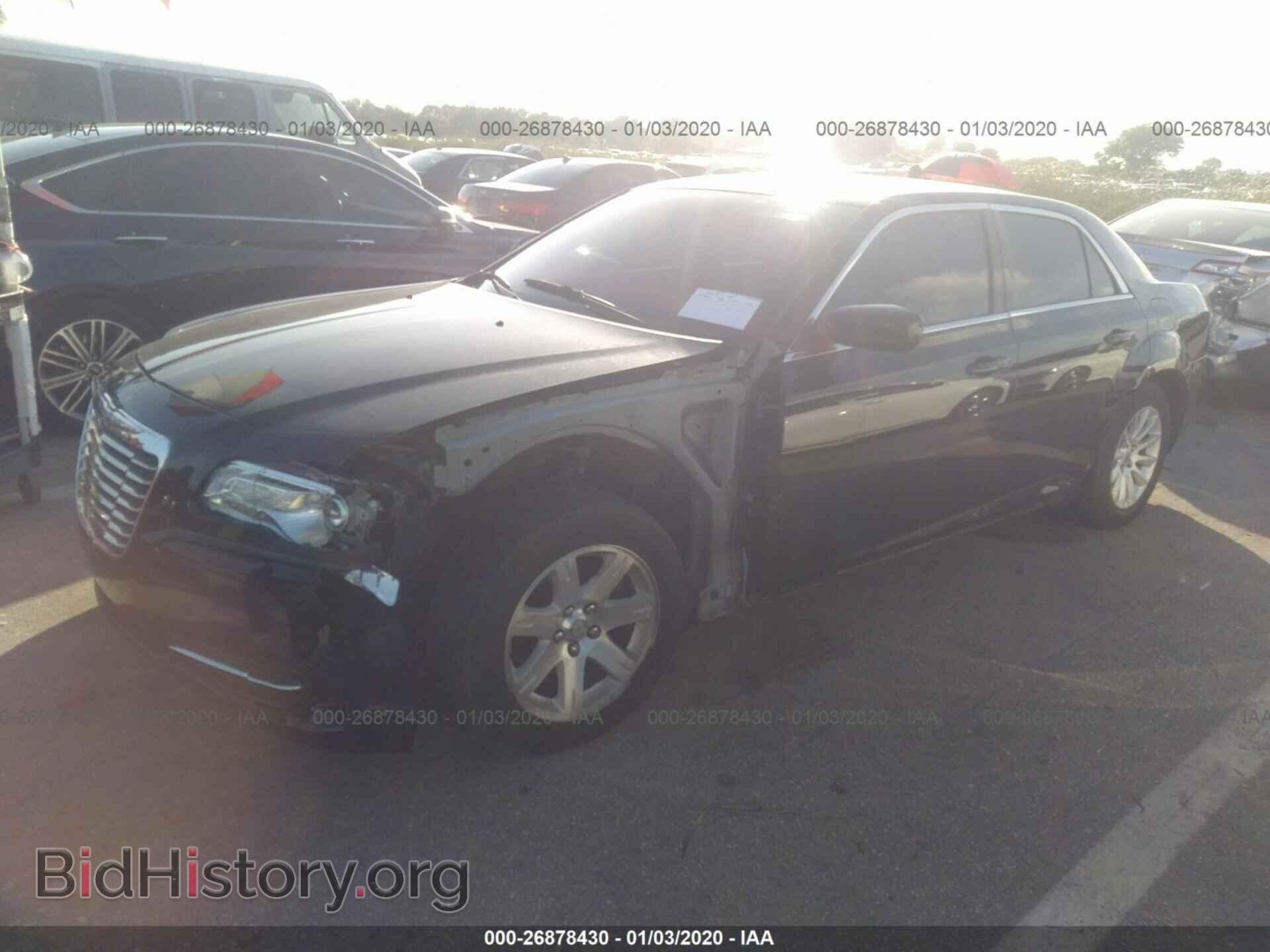 2012 CHRYSLER 300 - VIN: 2C3CCAAG0CH107236 - Фото 2