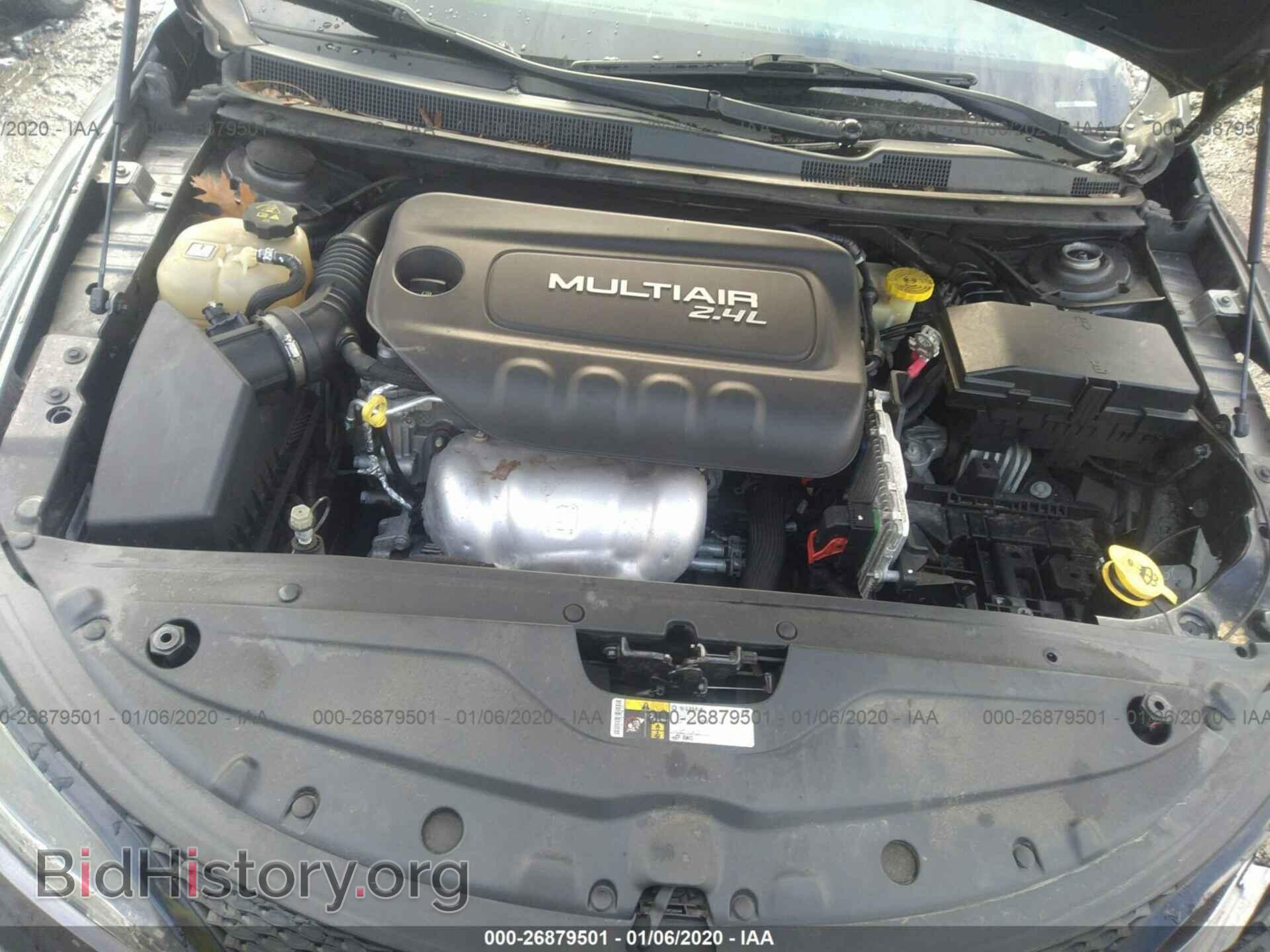 2015 CHRYSLER 200 - VIN: 1C3CCCBB8FN746555 - Фото 10