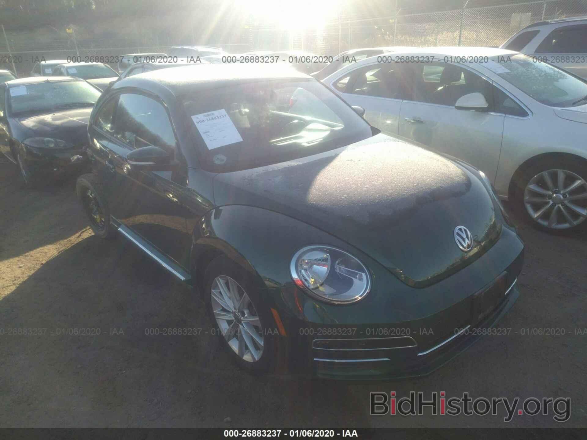 Photo 3VWJ17AT6HM609232 - VOLKSWAGEN BEETLE 2017