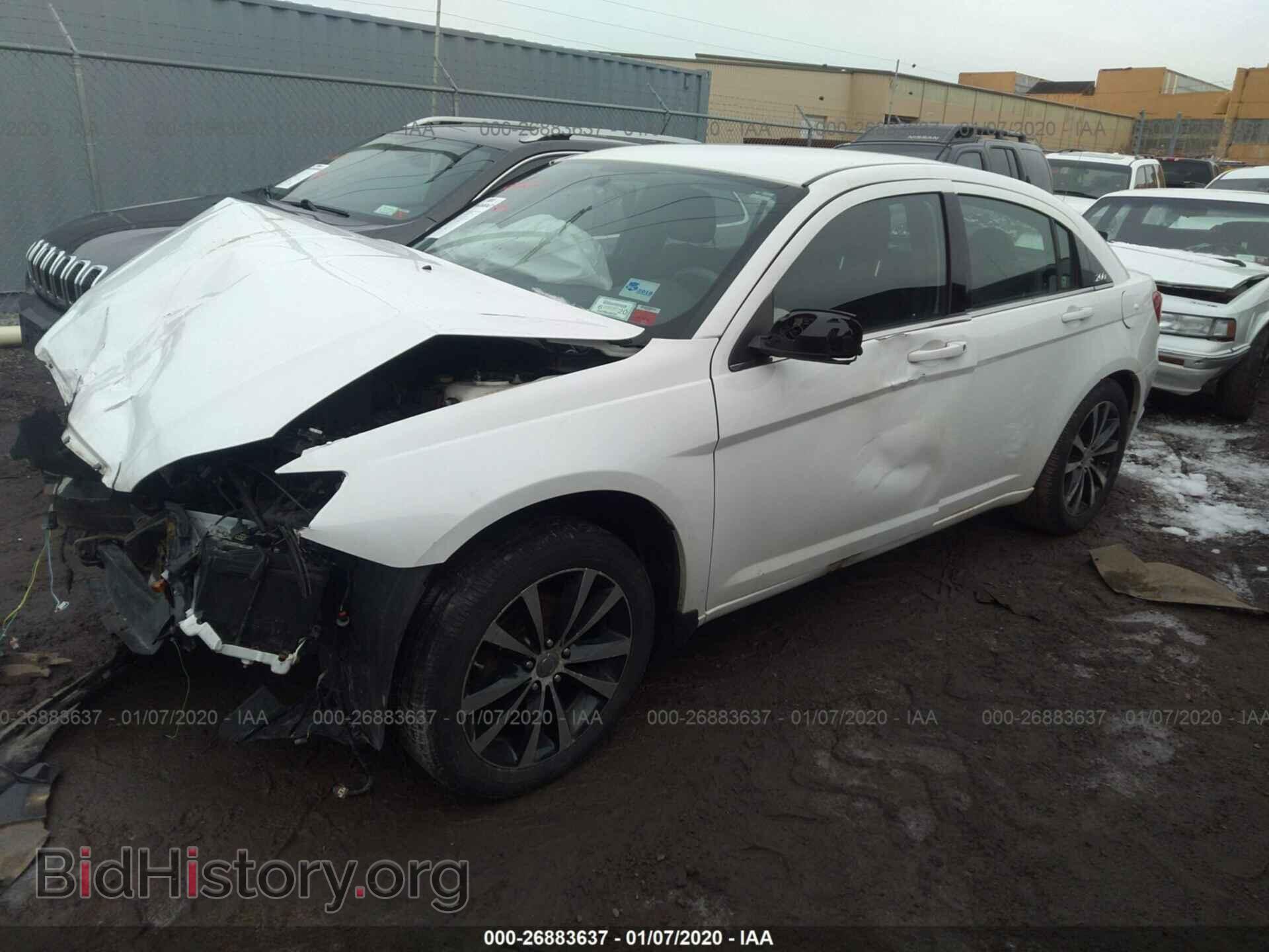 2012 CHRYSLER 200 - VIN: 1C3CCBBG7CN283020 - Photo 2