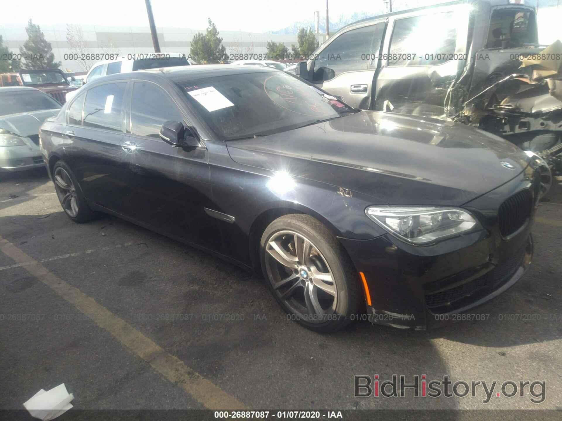 Photo WBAYE8C56ED135216 - BMW 750 2014