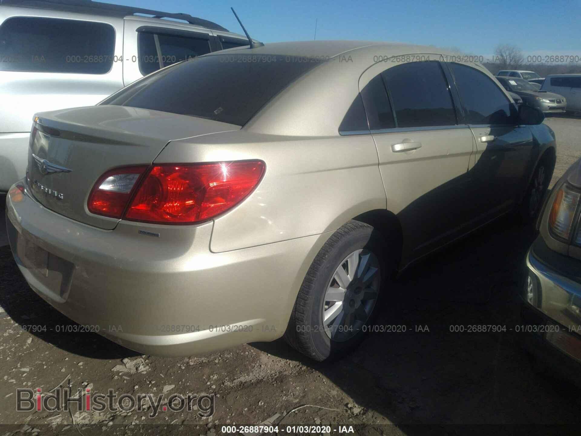 2010 Chrysler Sebring - VIN: 1C3CC4FB0AN206982 - Фото 4