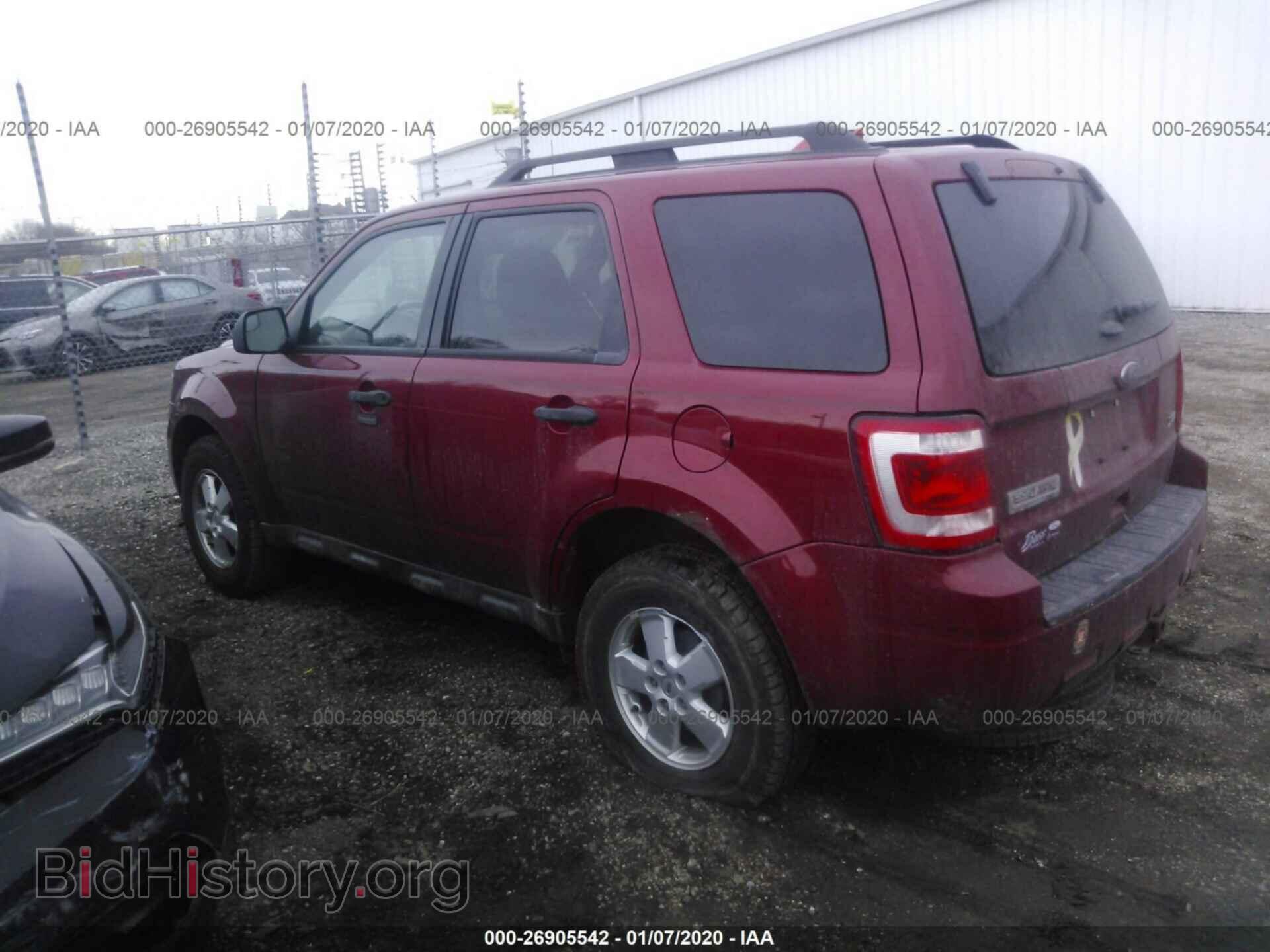 2011 FORD ESCAPE - VIN: 1FMCU0DG2BKB10964 - Фото 3