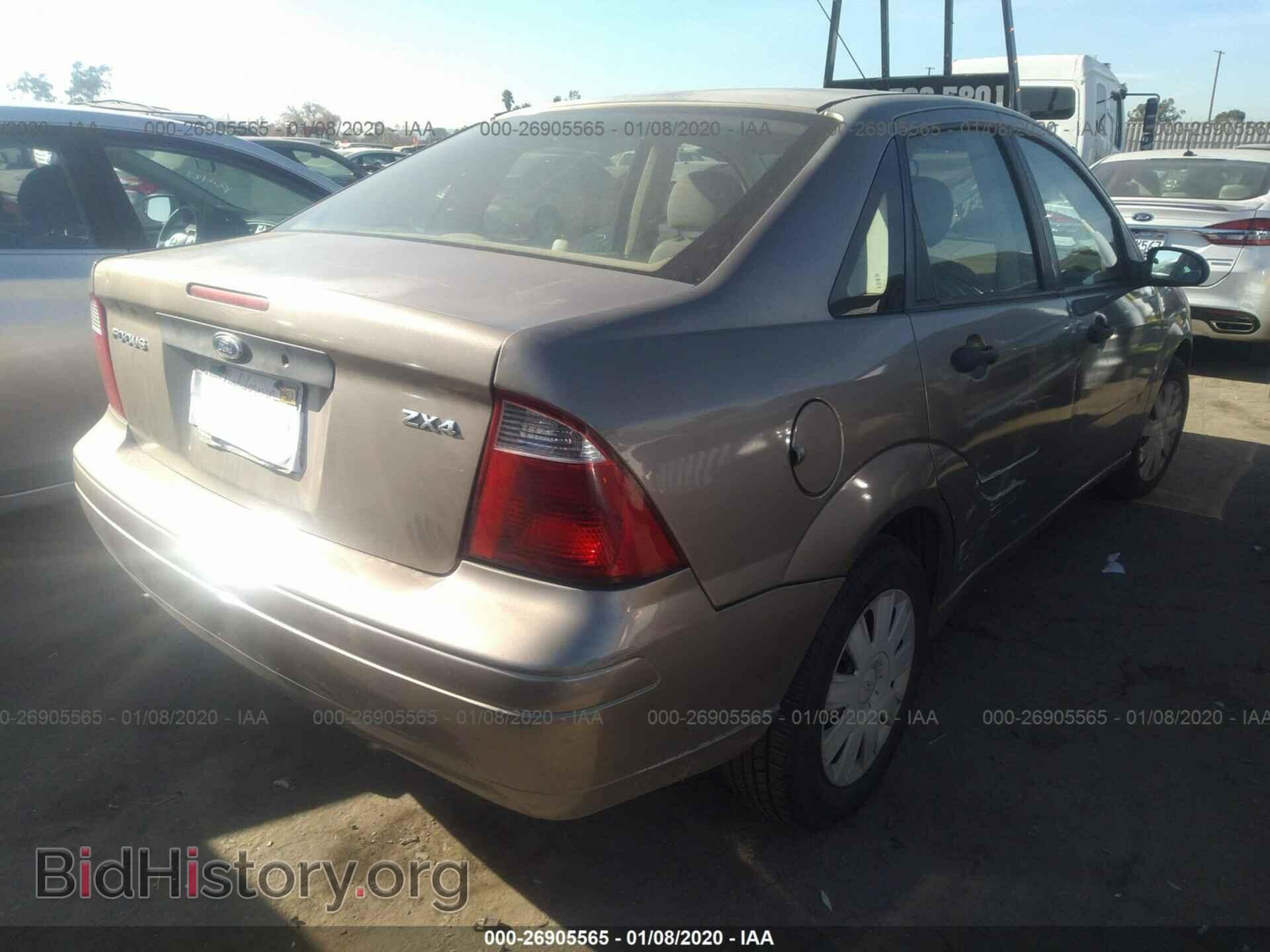 2005 FORD FOCUS - VIN: 1FAFP34N75W304630 - Фото 4