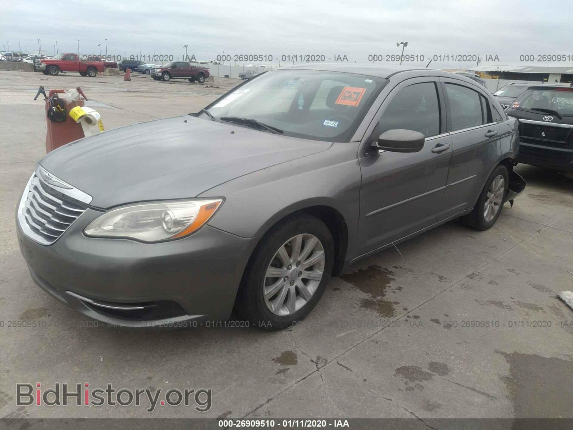 2013 CHRYSLER 200 - VIN: 1C3CCBBB1DN605978 - Photo 2