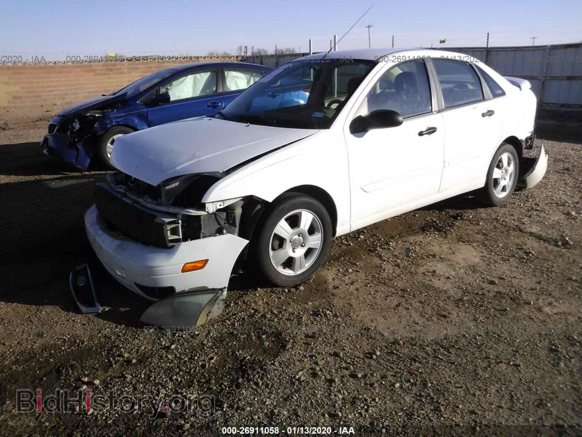 2007 FORD FOCUS - VIN: 1FAHP34N97W242644 - Фото 2