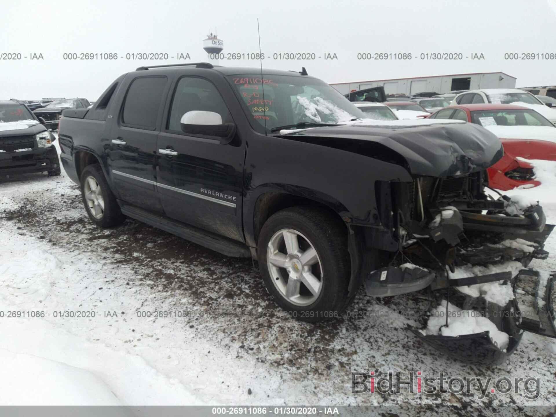 Photo 3GNVKGE06AG157201 - CHEVROLET AVALANCHE 2010