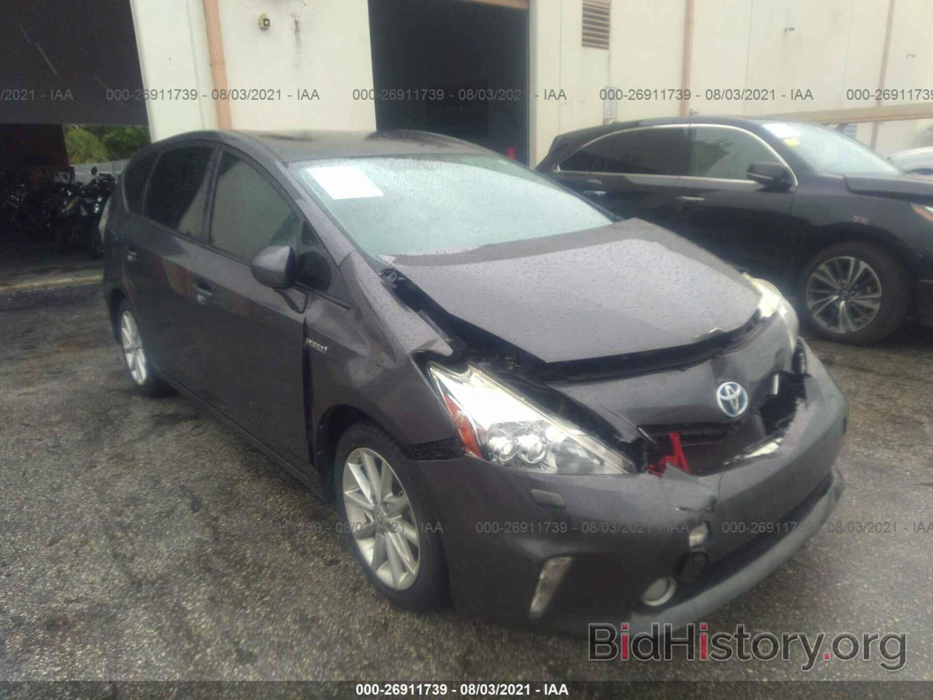 Photo JTDZN3EU3EJ004602 - TOYOTA PRIUS V 2014