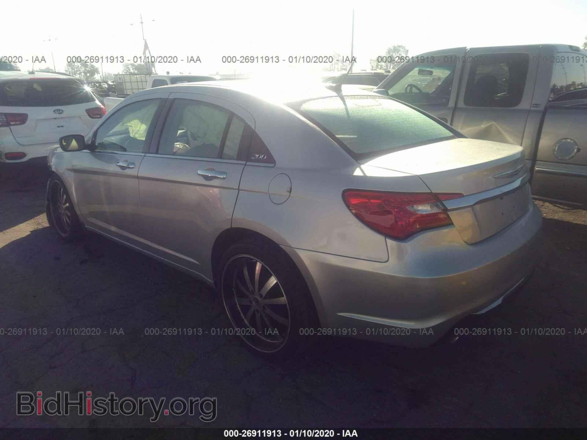 2012 CHRYSLER 200 - VIN: 1C3CCBCGXCN258188 - Фото 3