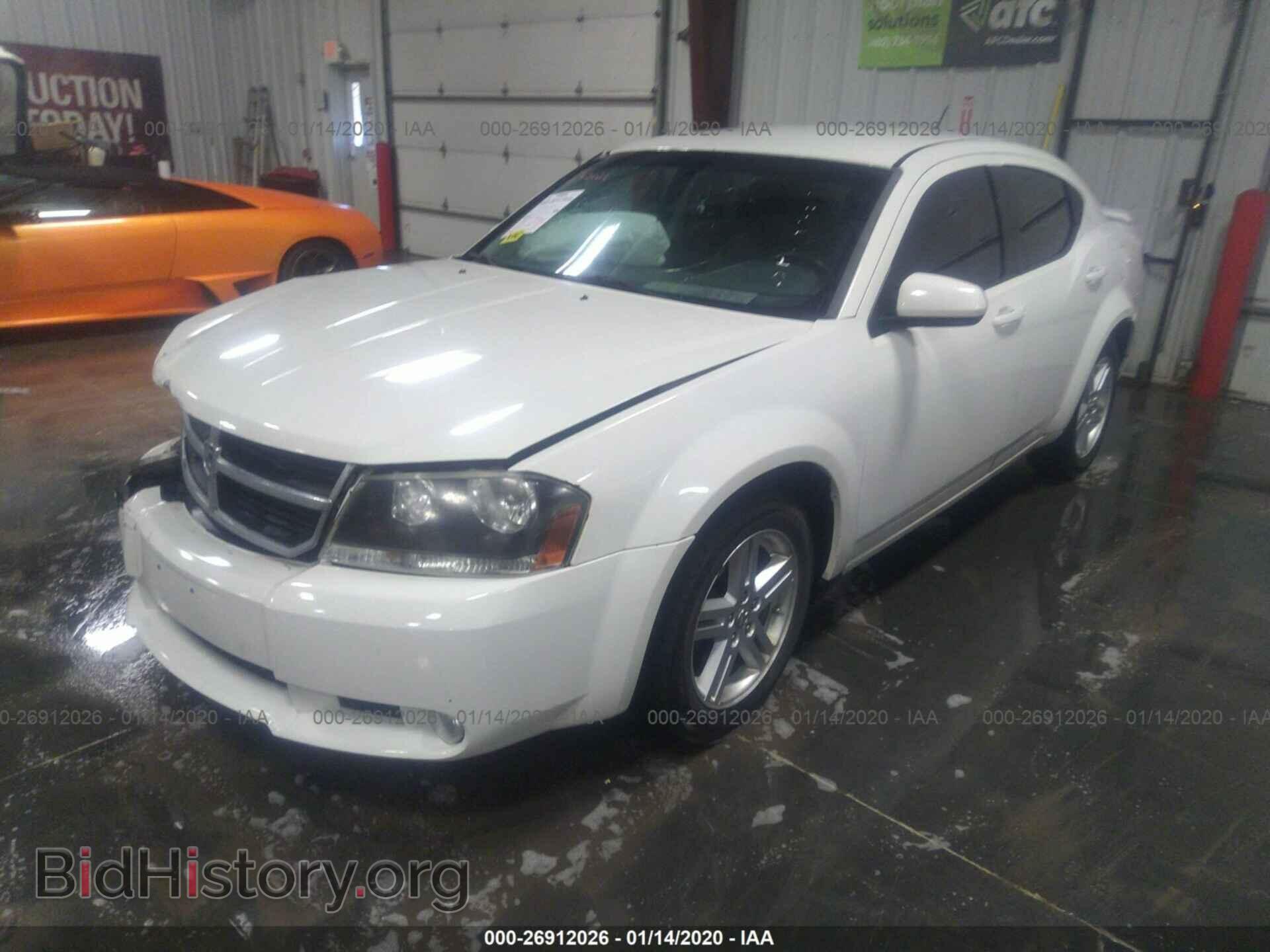 2010 DODGE AVENGER - VIN: 1B3CC5FB8AN235682 - Фото 2