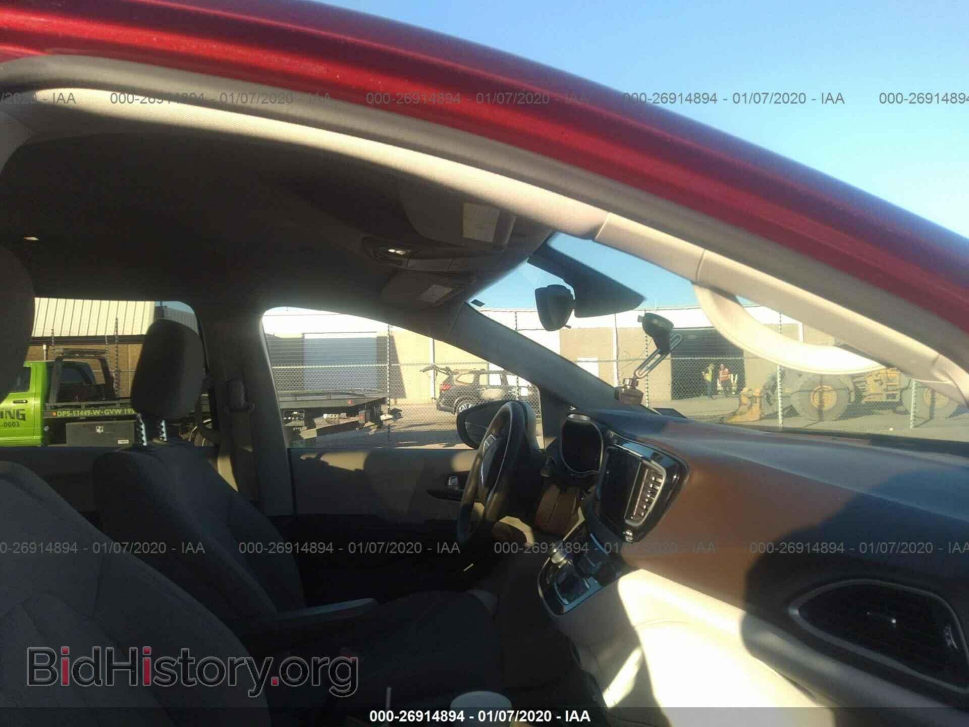 2017 CHRYSLER PACIFICA - VIN: 2C4RC1DGXHR509042 - Фото 5