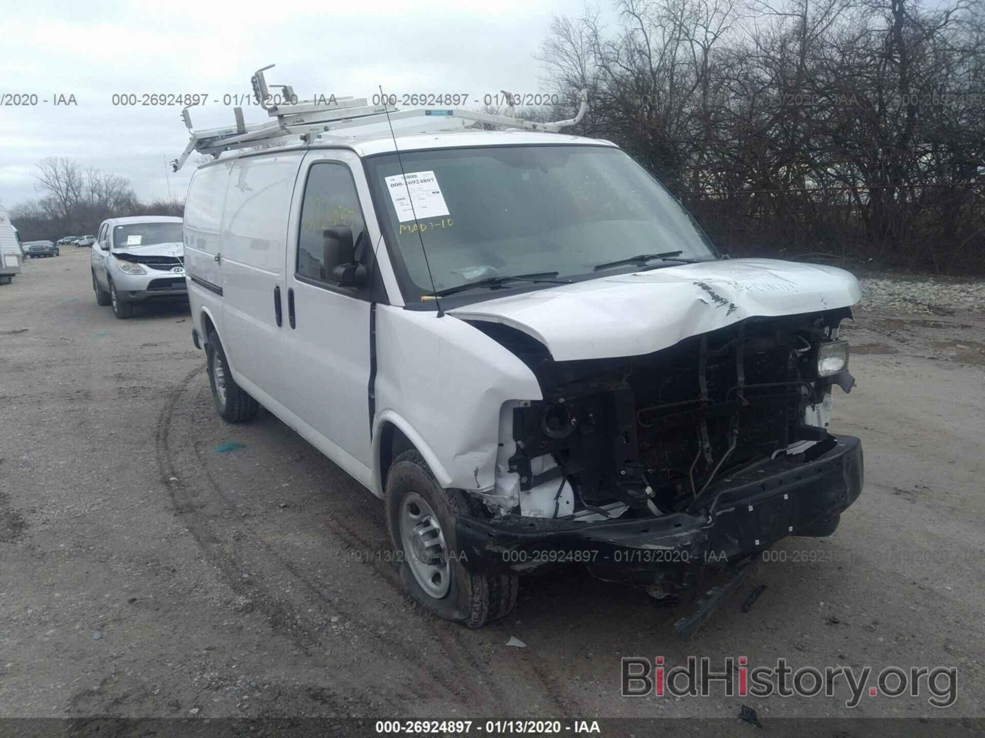 Photo 1GCWGFCA2D1149524 - CHEVROLET EXPRESS G2500 2013