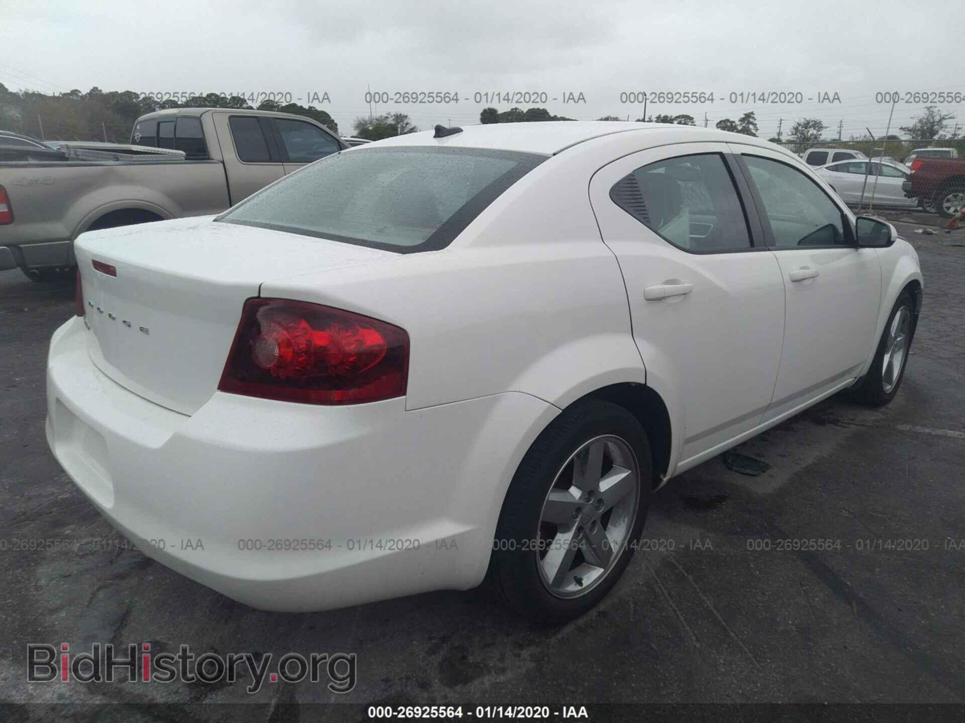 2011 DODGE AVENGER - VIN: 1B3BD2FG2BN524271 - Photo 4