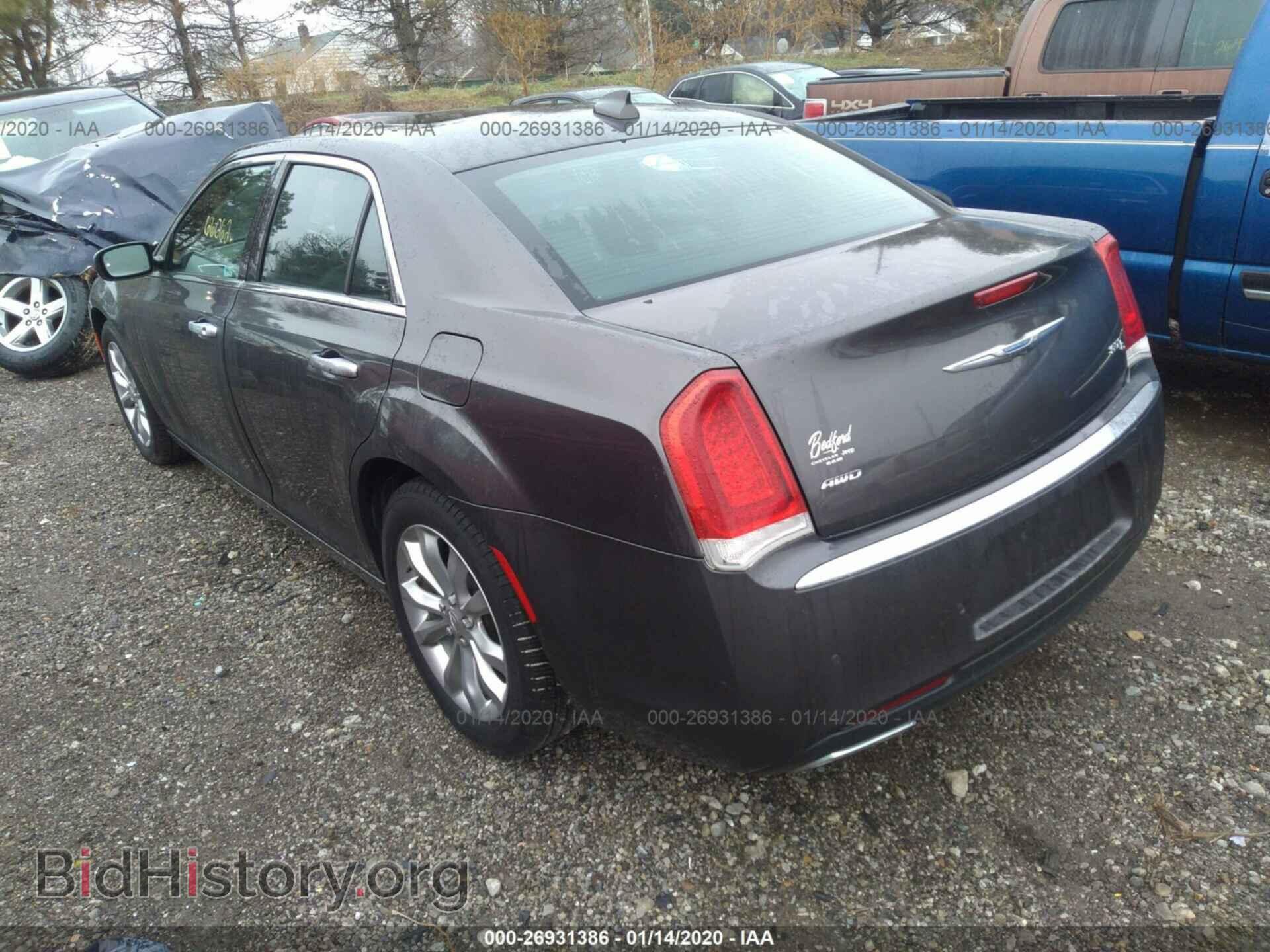 2017 CHRYSLER 300C - VIN: 2C3CCAKG7HH655675 - Фото 3