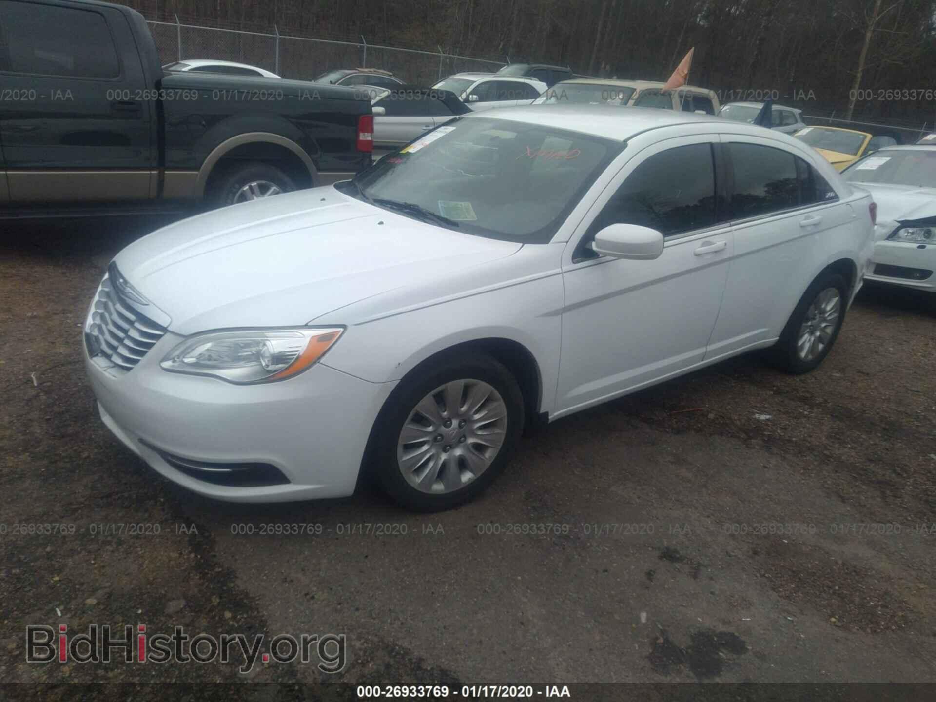 2012 CHRYSLER 200 - VIN: 1C3CCBAB5CN167353 - Фото 2