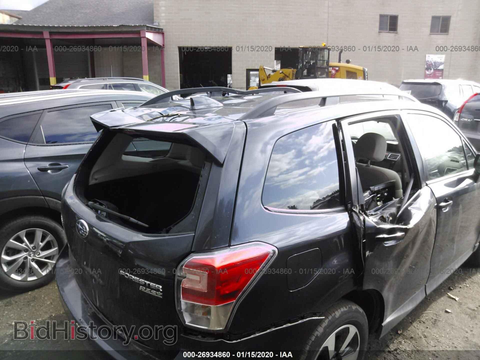 2017 SUBARU FORESTER - VIN: JF2SJAEC2HH800084 - Фото 6