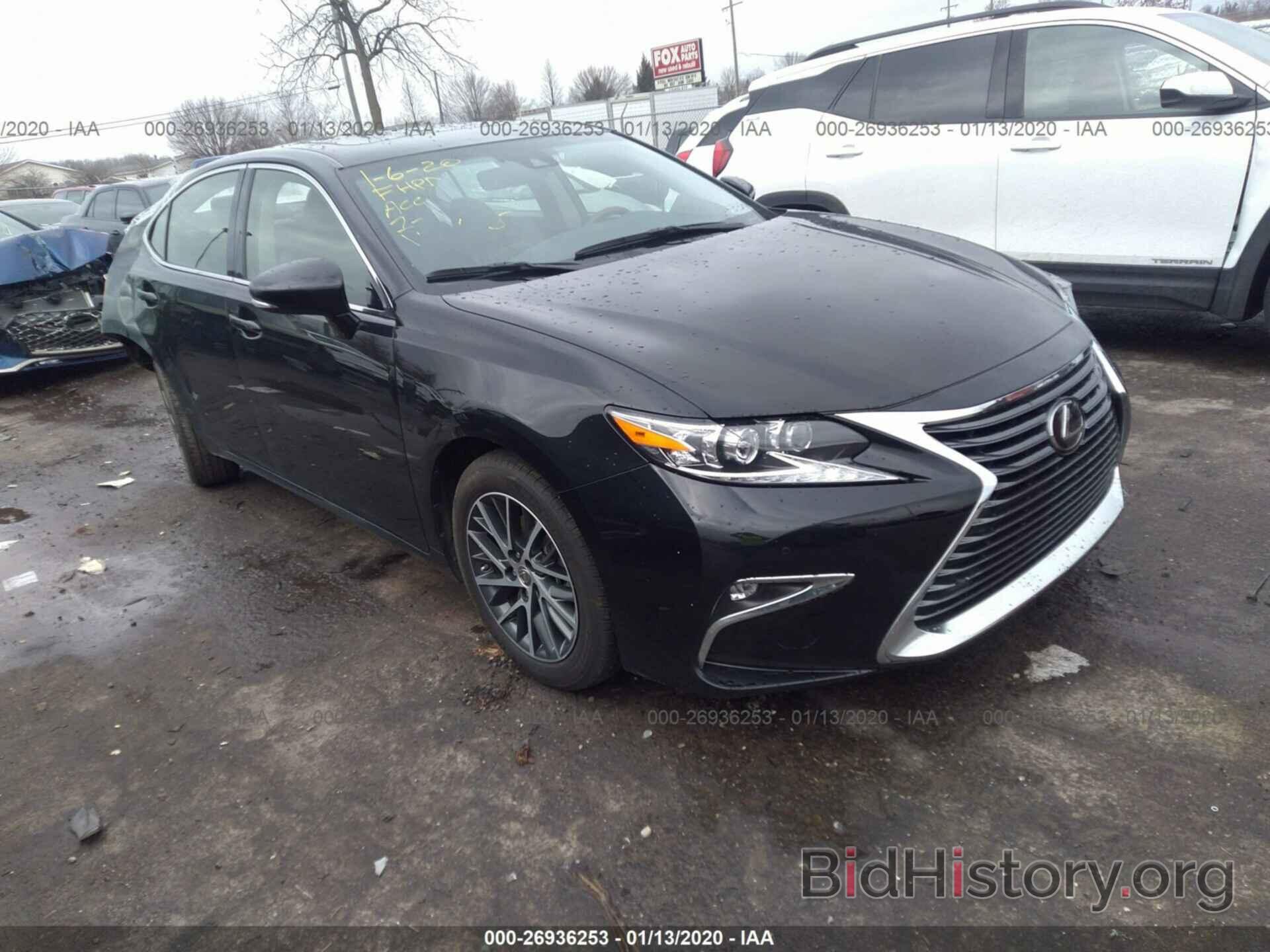 Photo JTHBK1GG1H2256075 - LEXUS ES 2017