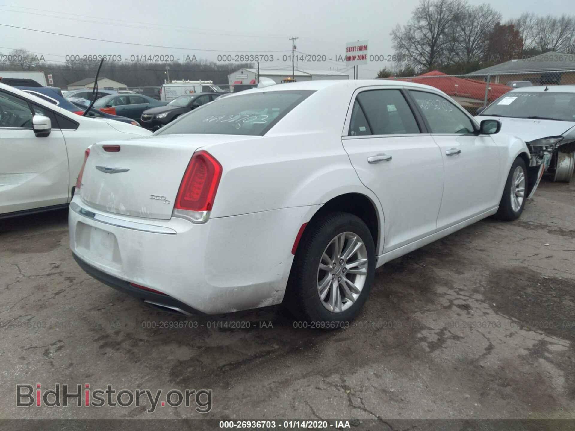 2017 CHRYSLER 300C - VIN: 2C3CCAEG0HH596545 - Фото 4
