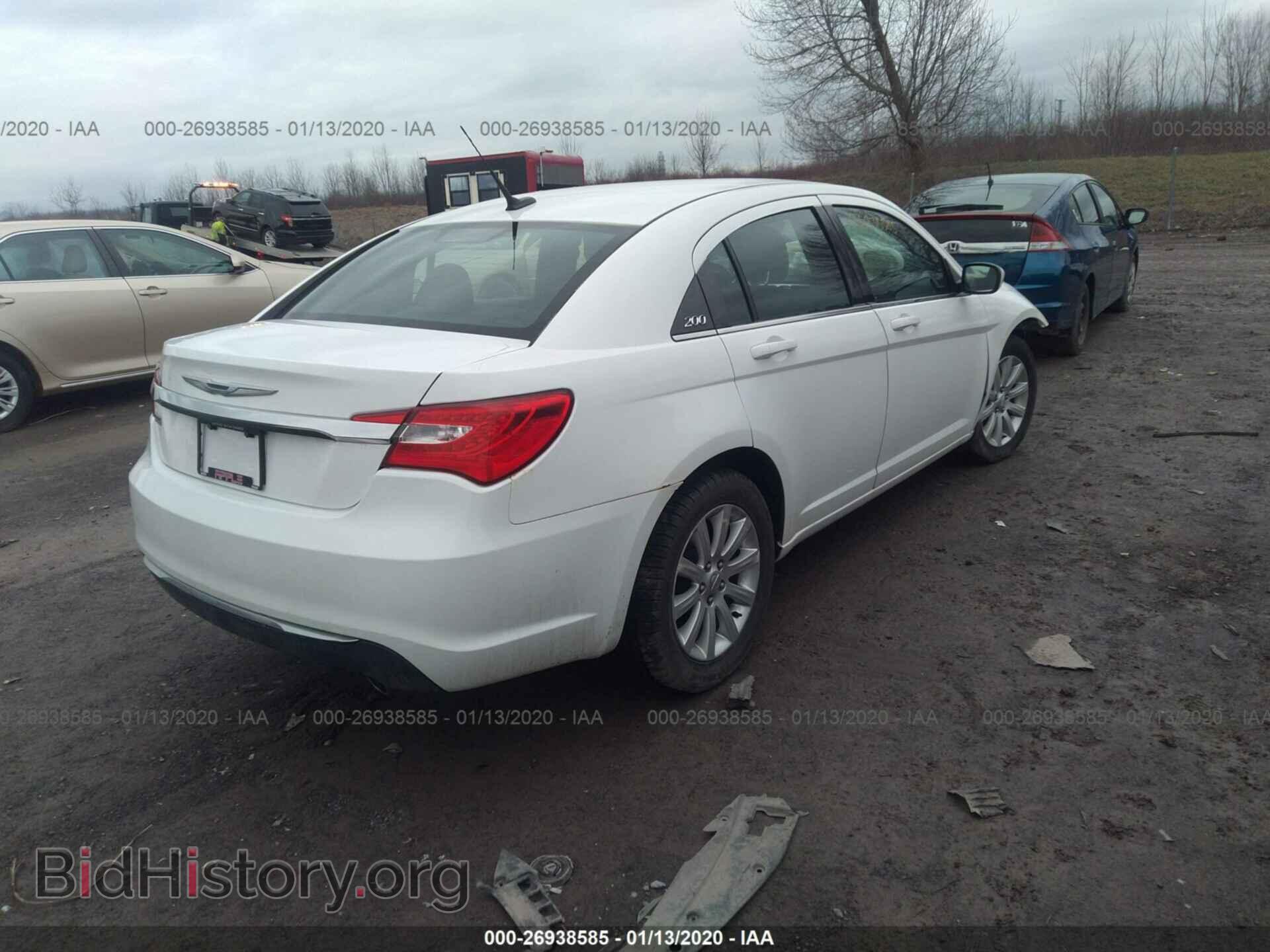 2014 CHRYSLER 200 - VIN: 1C3CCBBG2EN106698 - Фото 4