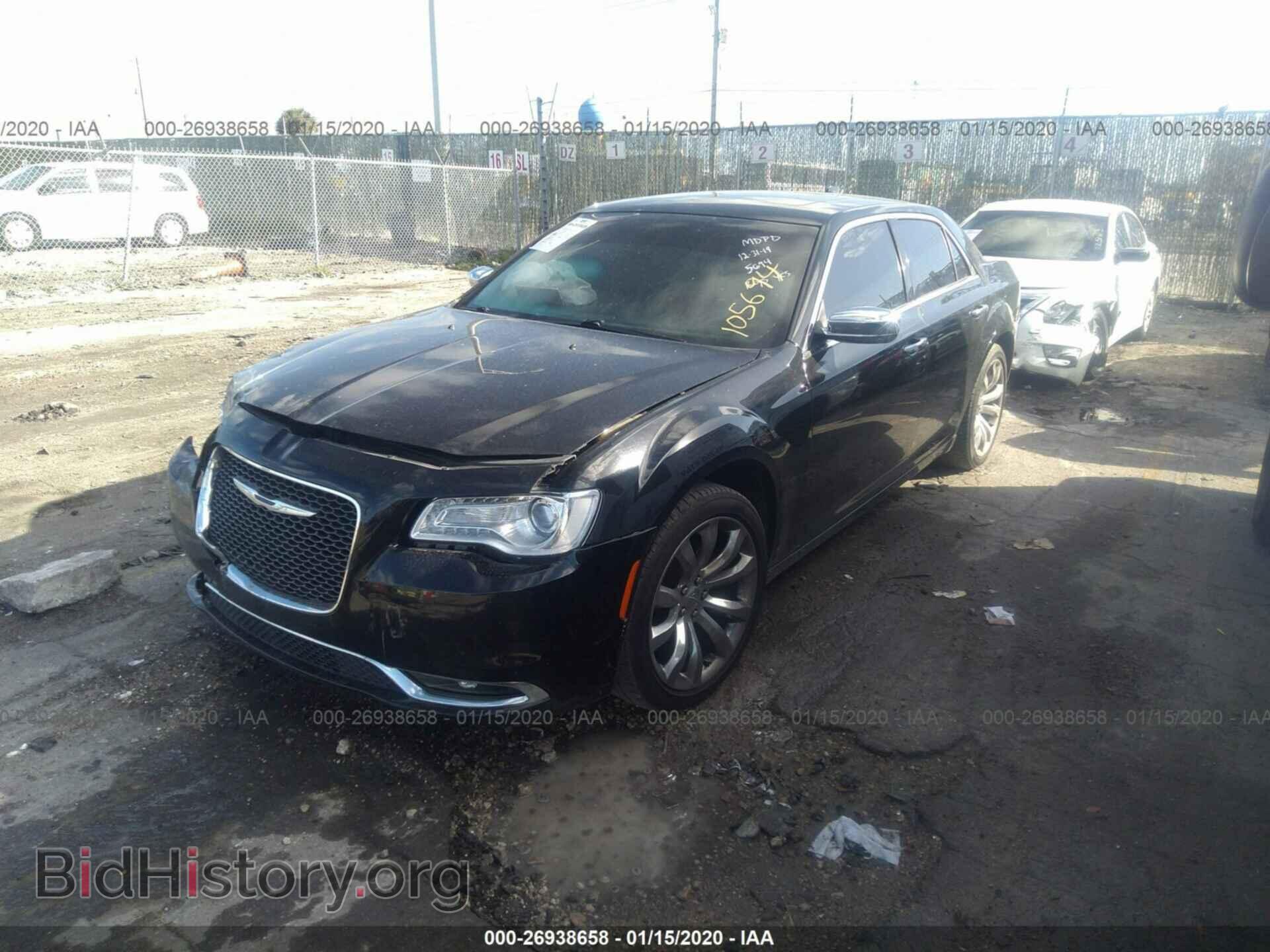 2016 CHRYSLER 300C - VIN: 2C3CCAEG9GH105694 - Фото 2