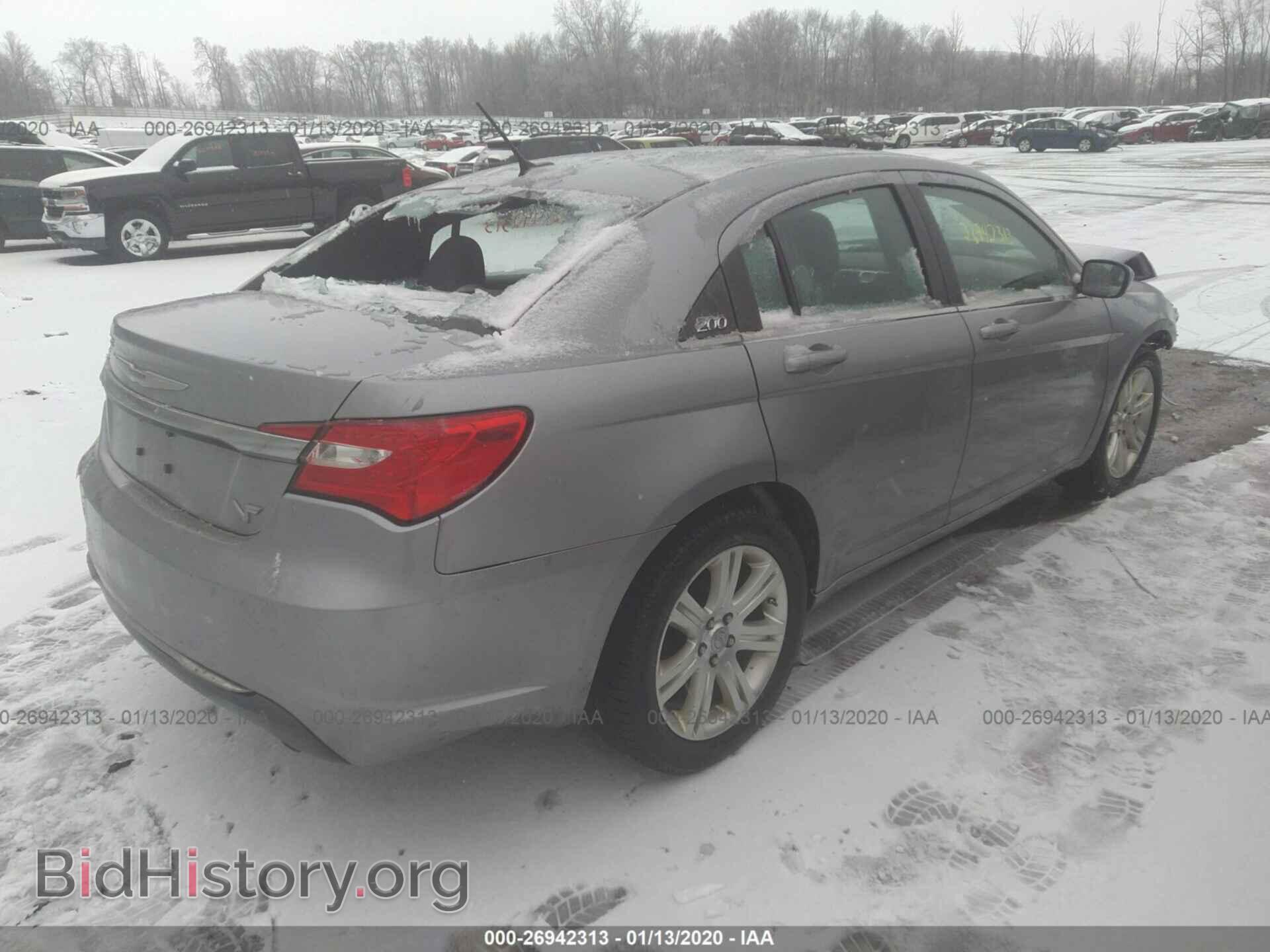 2013 CHRYSLER 200 - VIN: 1C3CCBAB0DN704714 - Photo 4