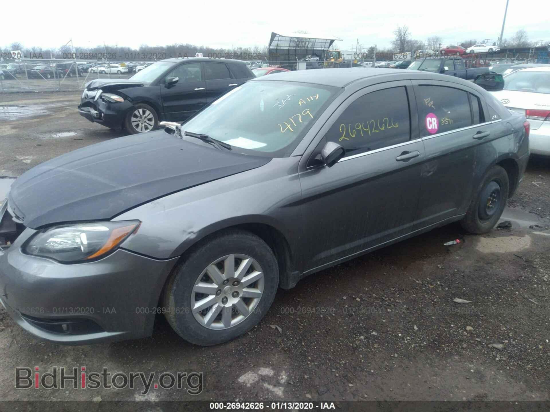 2013 CHRYSLER 200 - VIN: 1C3CCBCG9DN574179 - Photo 2