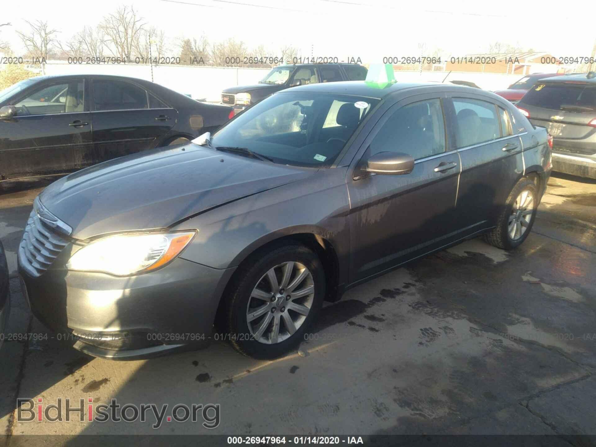 2012 CHRYSLER 200 - VIN: 1C3CCBBB2CN119615 - Фото 2