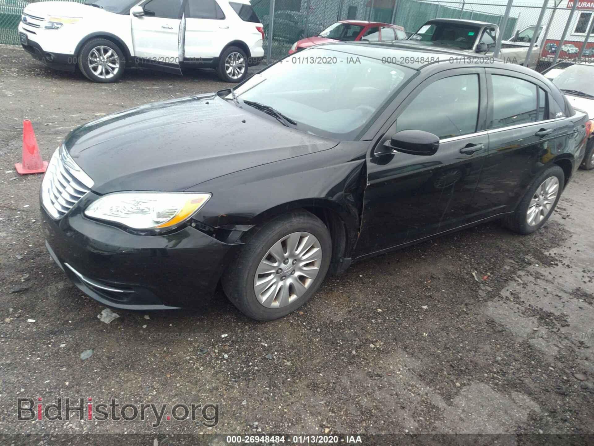 2013 CHRYSLER 200 - VIN: 1C3CCBAB8DN647632 - Photo 2