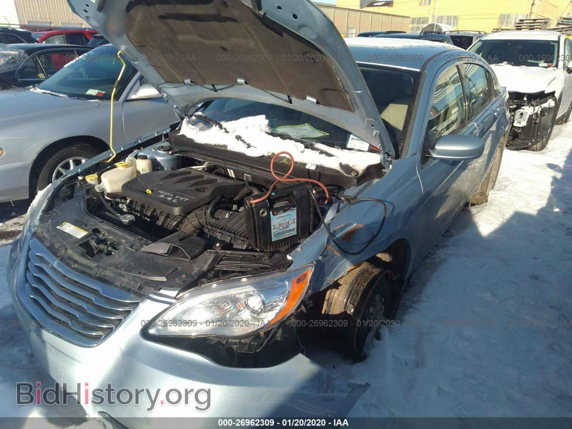 2012 CHRYSLER 200 - VIN: 1C3CCBAB4CN204344 - Фото 2
