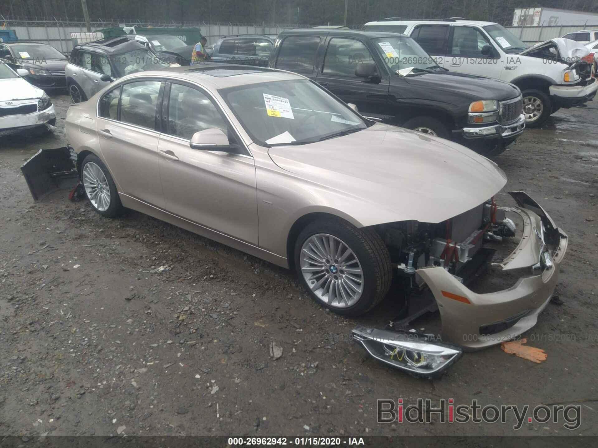 Photo WBA3A9G54DNP35747 - BMW 335 2013