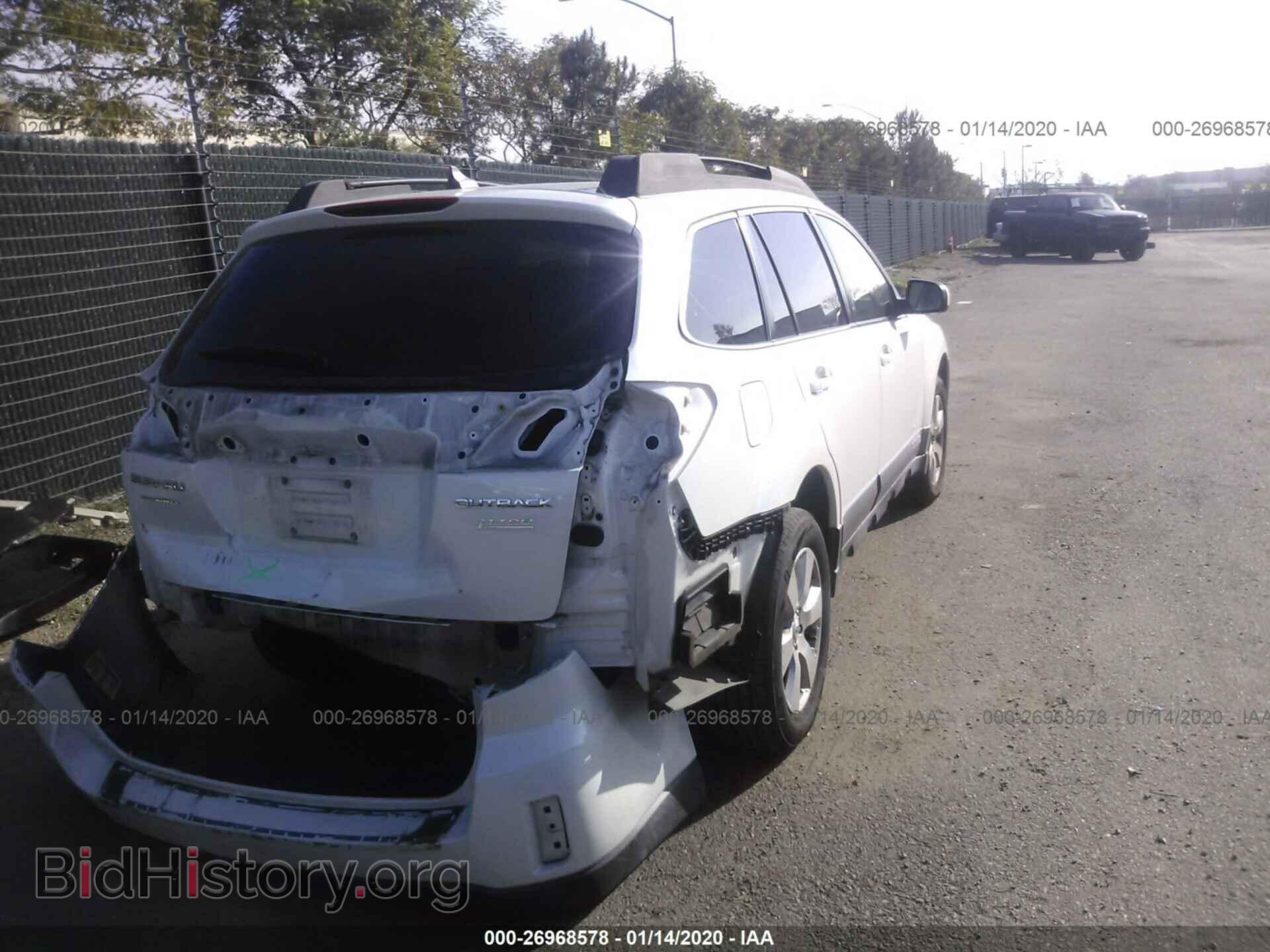 2011 SUBARU OUTBACK - VIN: 4S4BRBLC0B3441401 - Photo 4