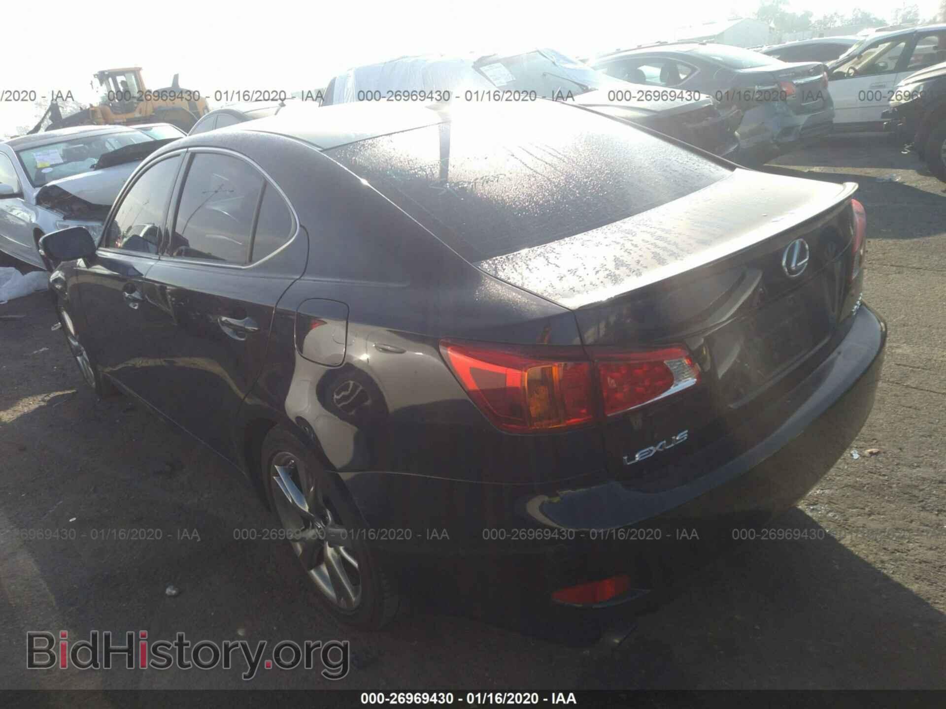 2010 LEXUS IS - VIN: JTHBF5C25A2099579 - Photo 3