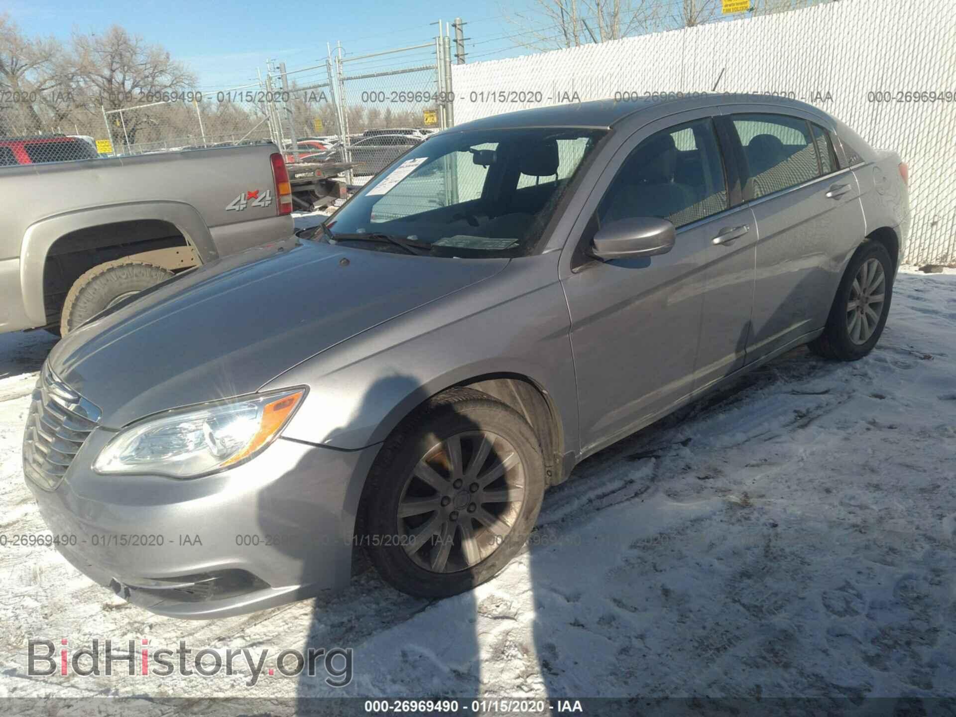2013 CHRYSLER 200 - VIN: 1C3CCBBB2DN672489 - Фото 2