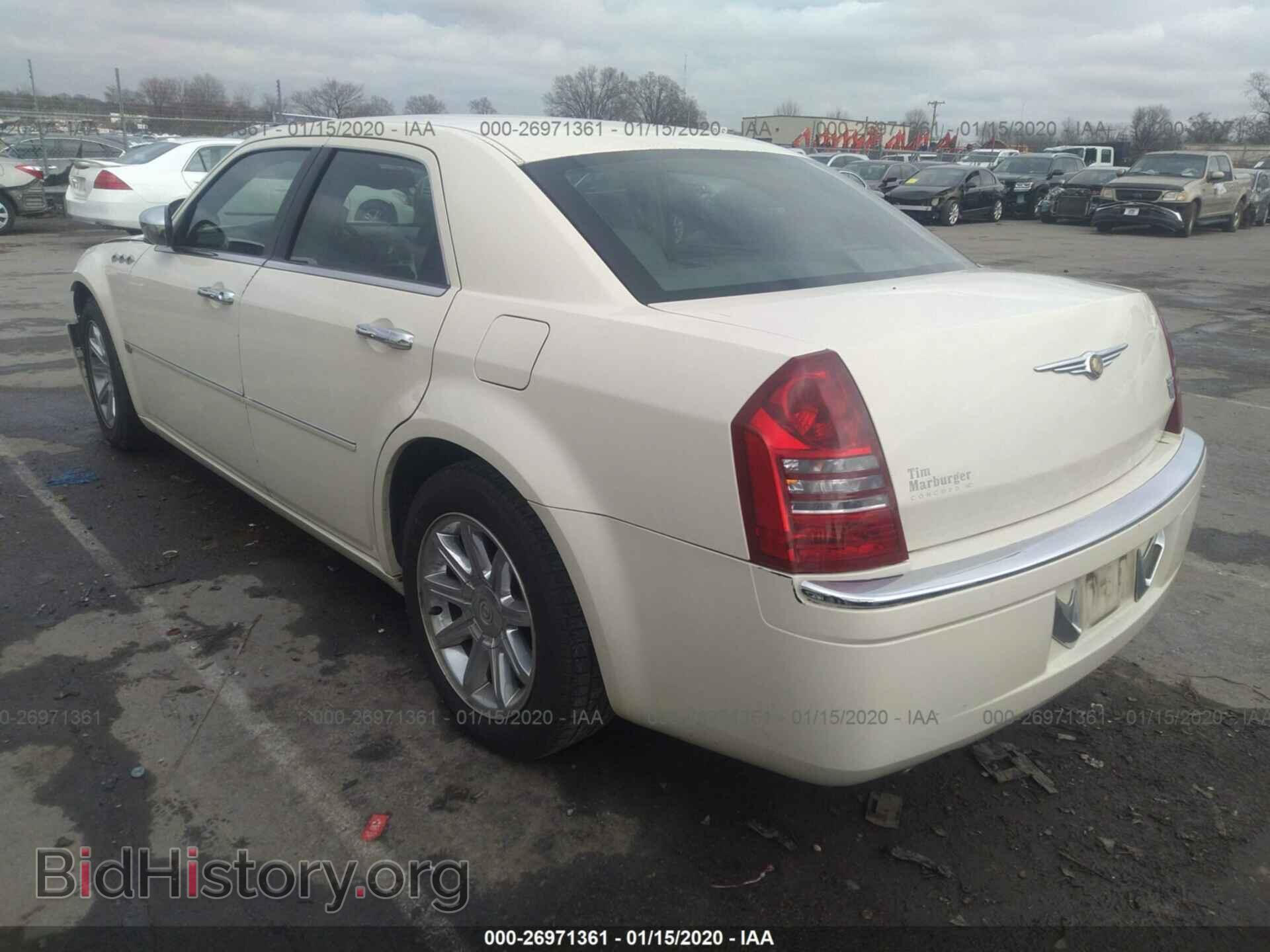 2006 CHRYSLER 300C - VIN: 2C3KA63H06H153111 - Фото 3