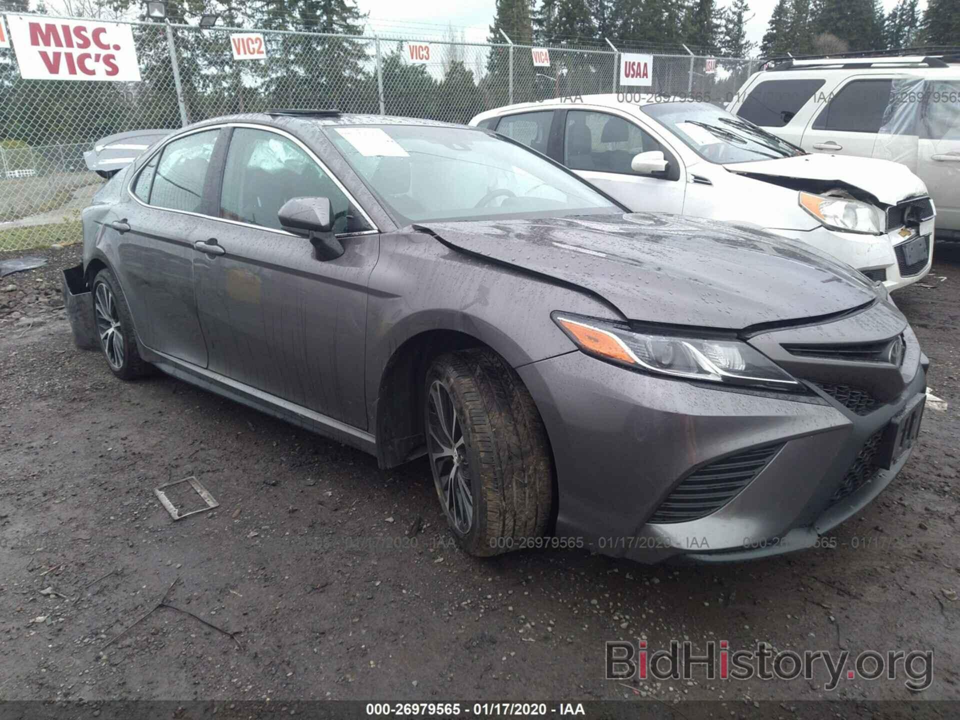 Photo 4T1B11HK4JU541950 - TOYOTA CAMRY 2018