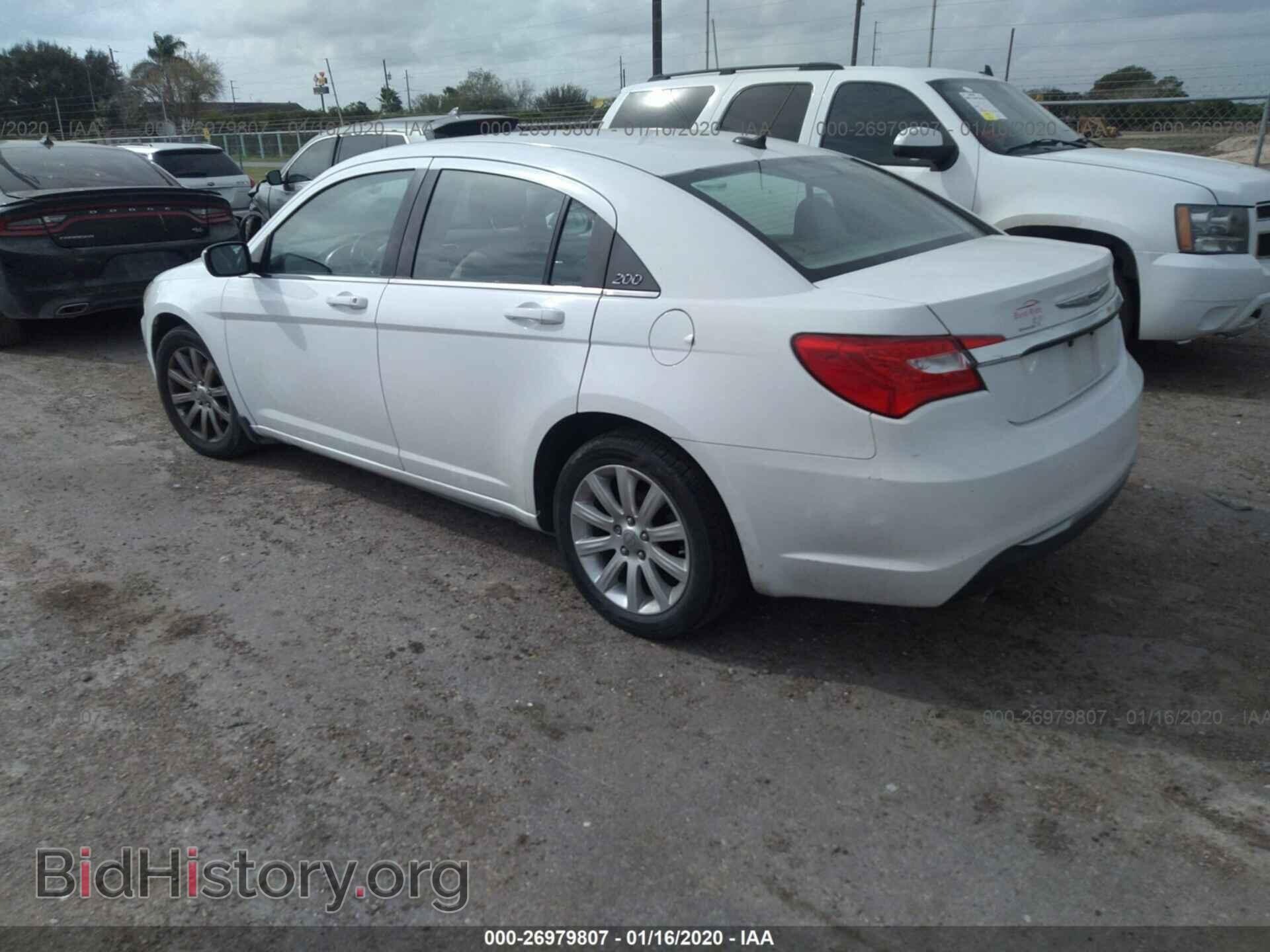 2011 CHRYSLER 200 - VIN: 1C3BC1FG5BN550136 - Фото 3