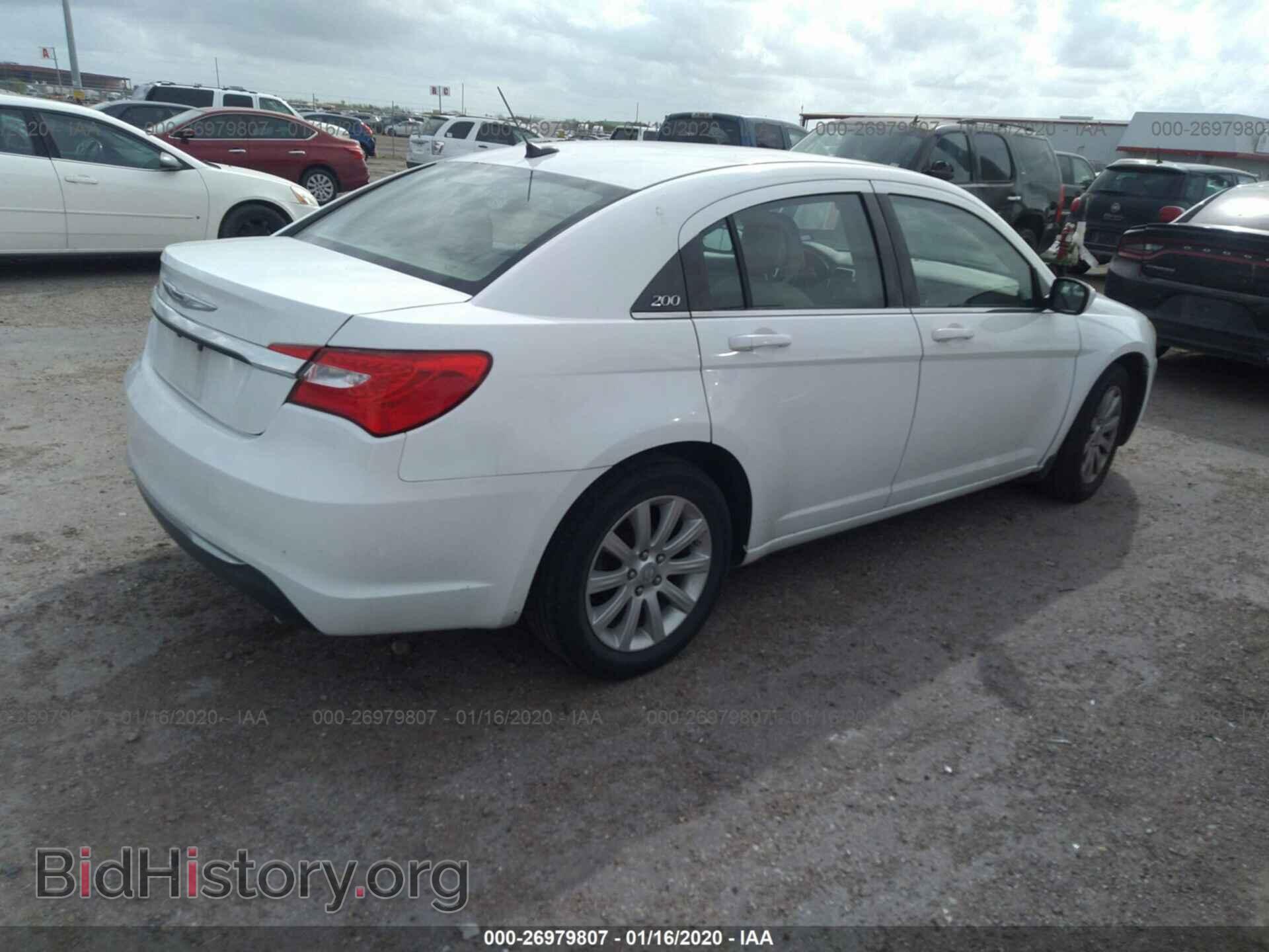 2011 CHRYSLER 200 - VIN: 1C3BC1FG5BN550136 - Фото 4