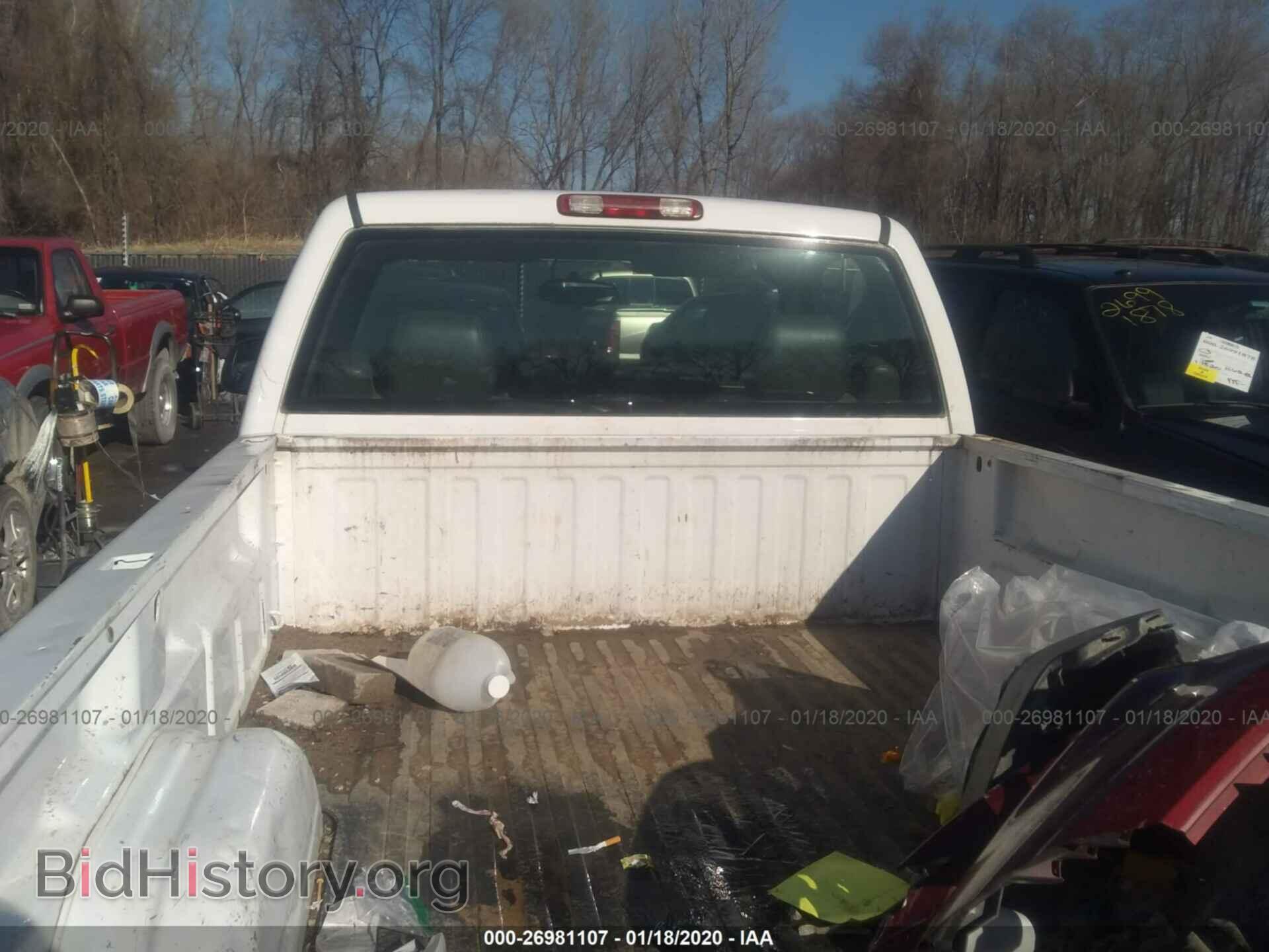 2005 GMC NEW SIERRA - VIN: 1GTEC14V45E335930 - Фото 8