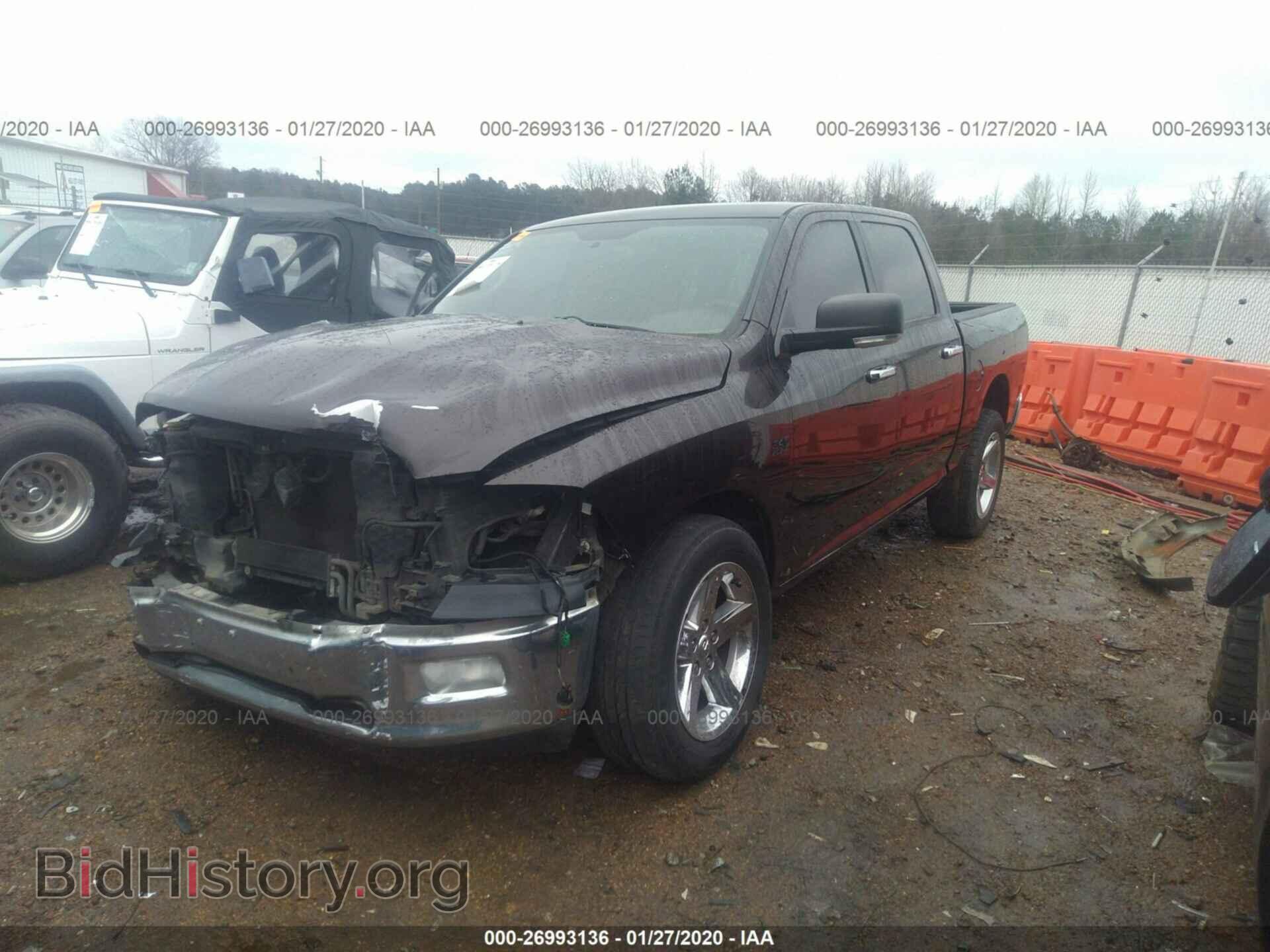 2011 DODGE RAM 1500 - VIN: 1D7RB1CT2BS569894 - Фото 2