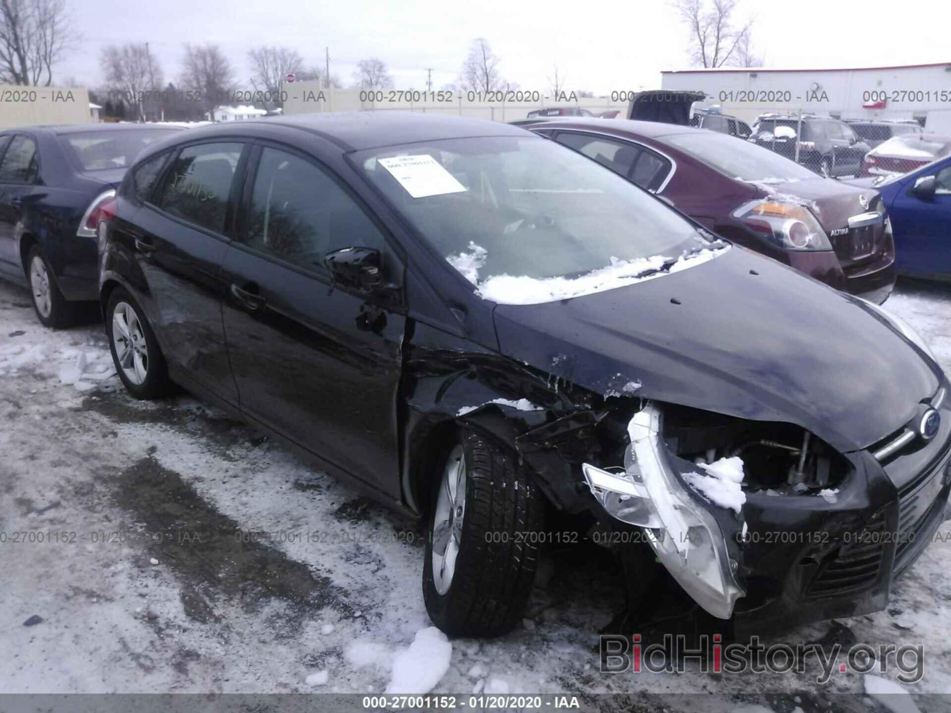 Photo 1FAHP3K28CL108308 - FORD FOCUS 2012