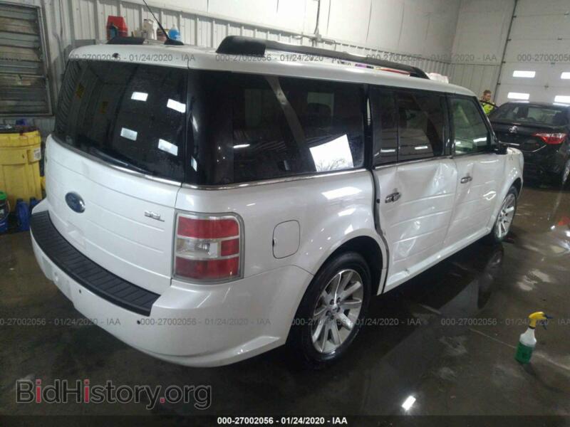 2011 Ford FLEX (VIN 2FMGK5CC7BBD10865) — photo 4 of 11