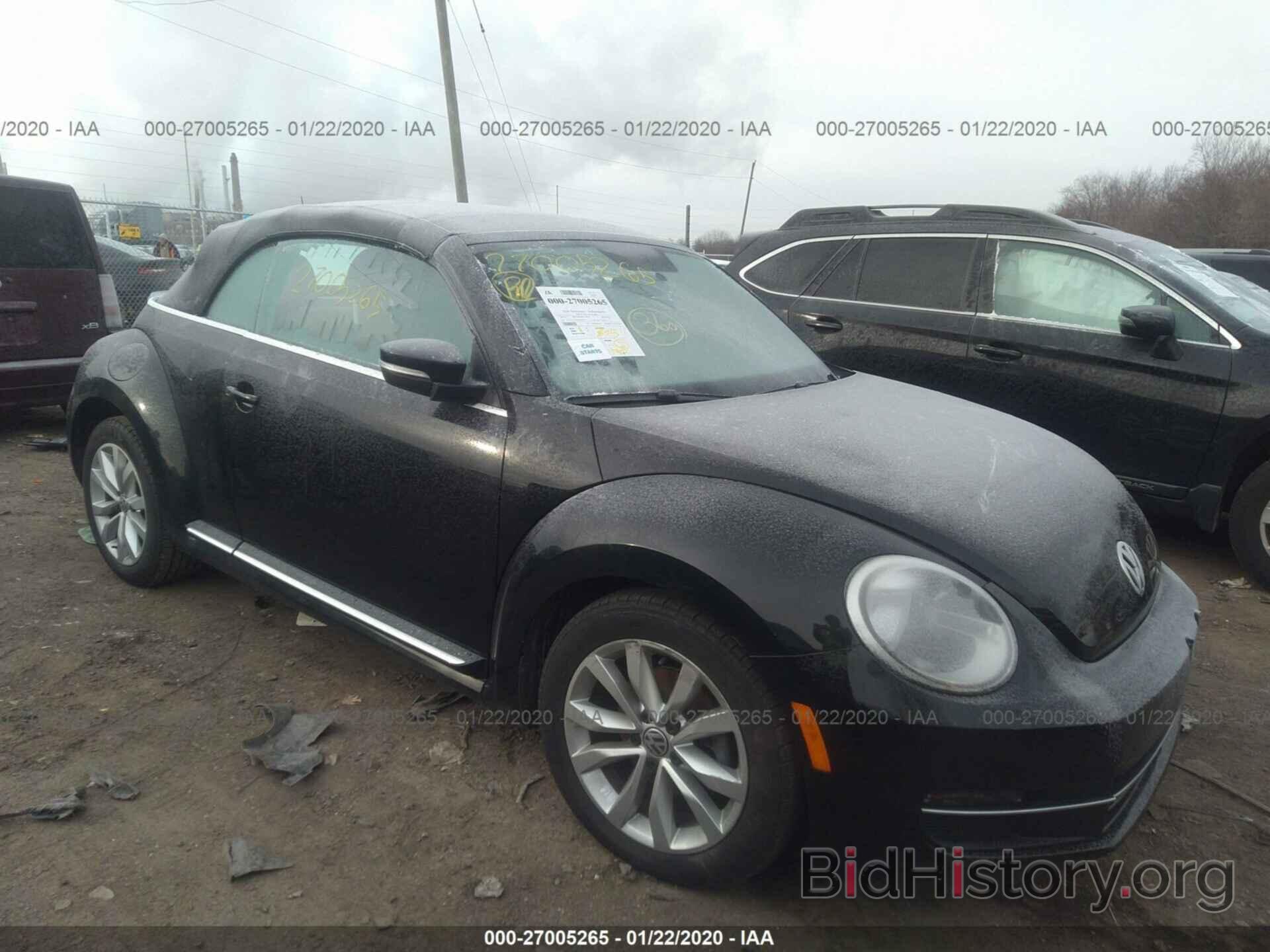 Photo 3VW5L7AT7EM800567 - VOLKSWAGEN BEETLE 2014