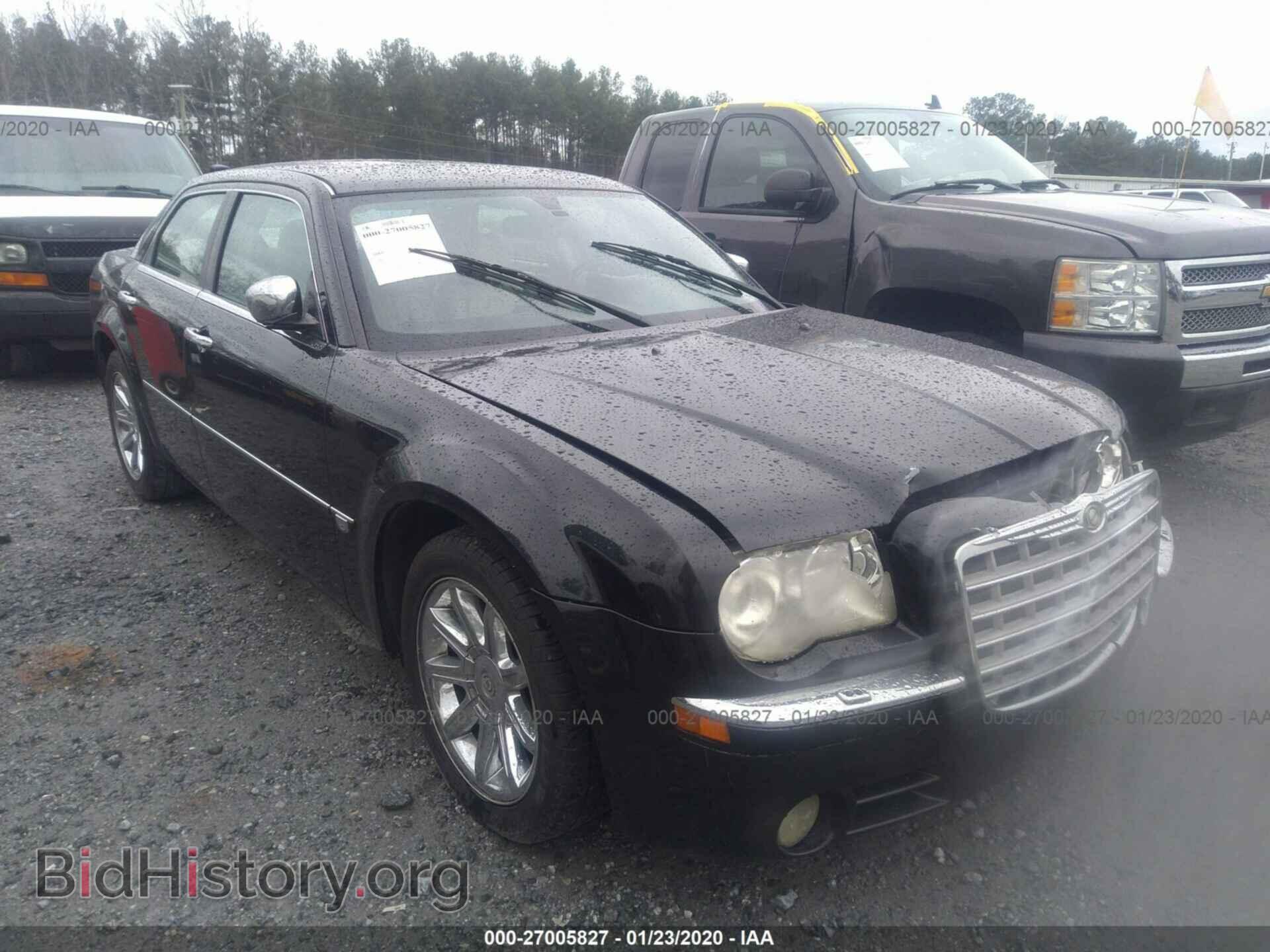 Фотография 2C3JA63H05H505887 - CHRYSLER 300C 2005