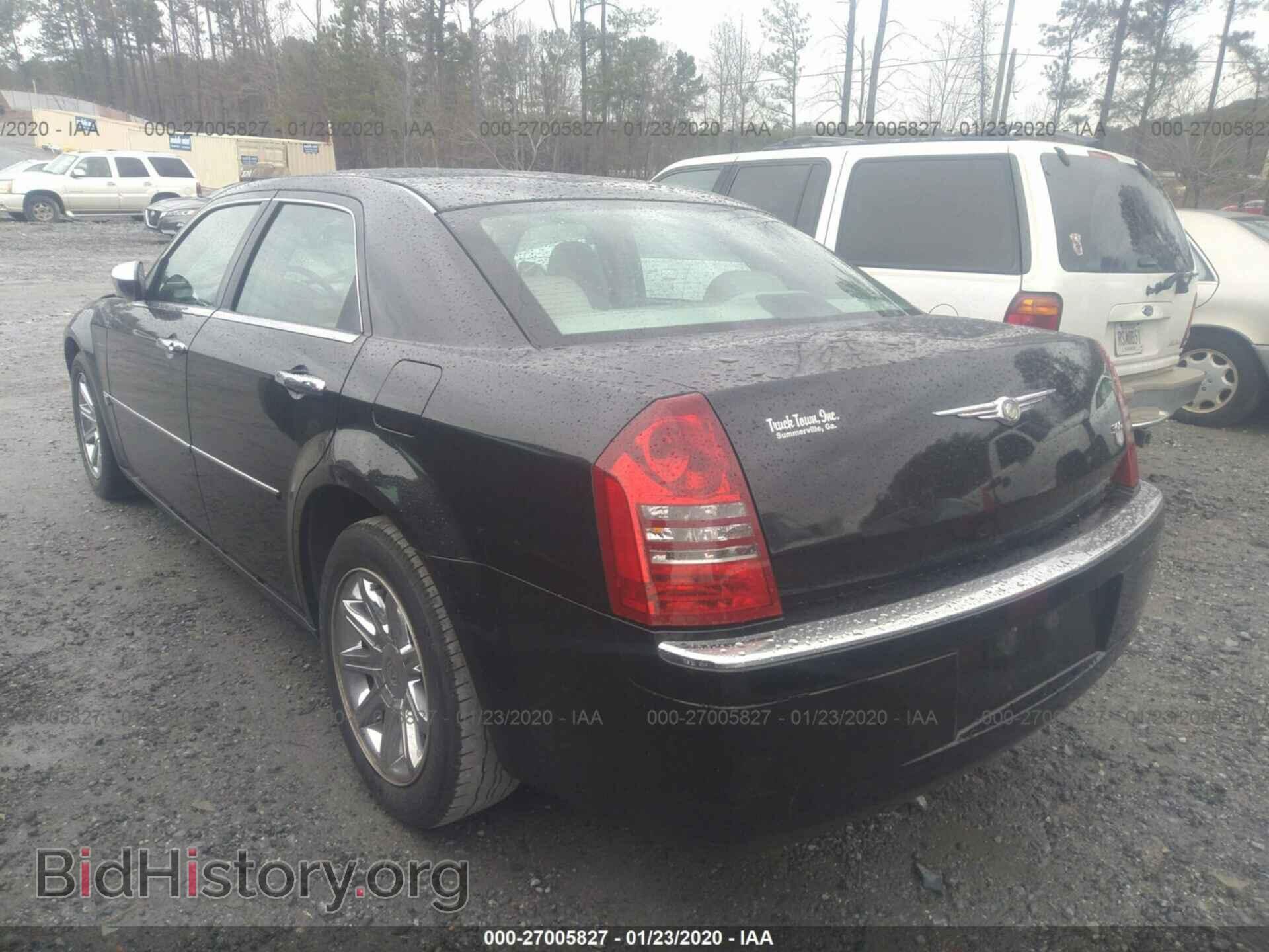 2005 CHRYSLER 300C - VIN: 2C3JA63H05H505887 - Фото 3