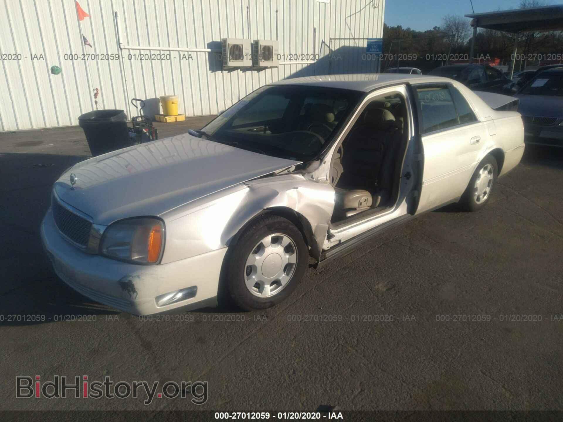 2000 CADILLAC DEVILLE - VIN: 1G6KD54Y1YU231801 - Photo 2