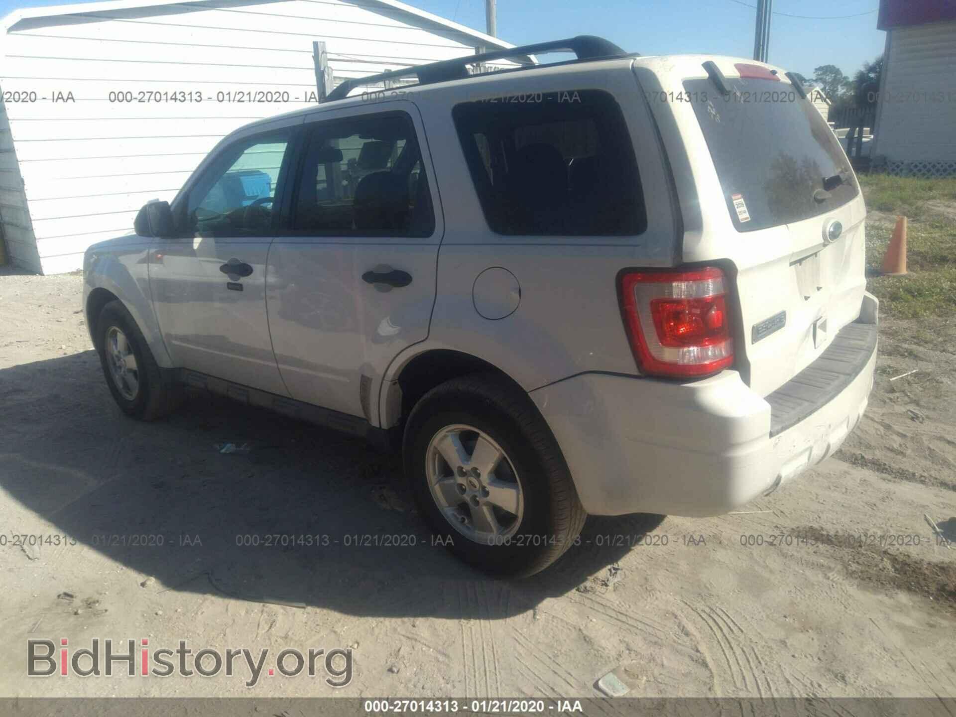 2011 FORD ESCAPE - VIN: 1FMCU0D73BKC02343 - Фото 3