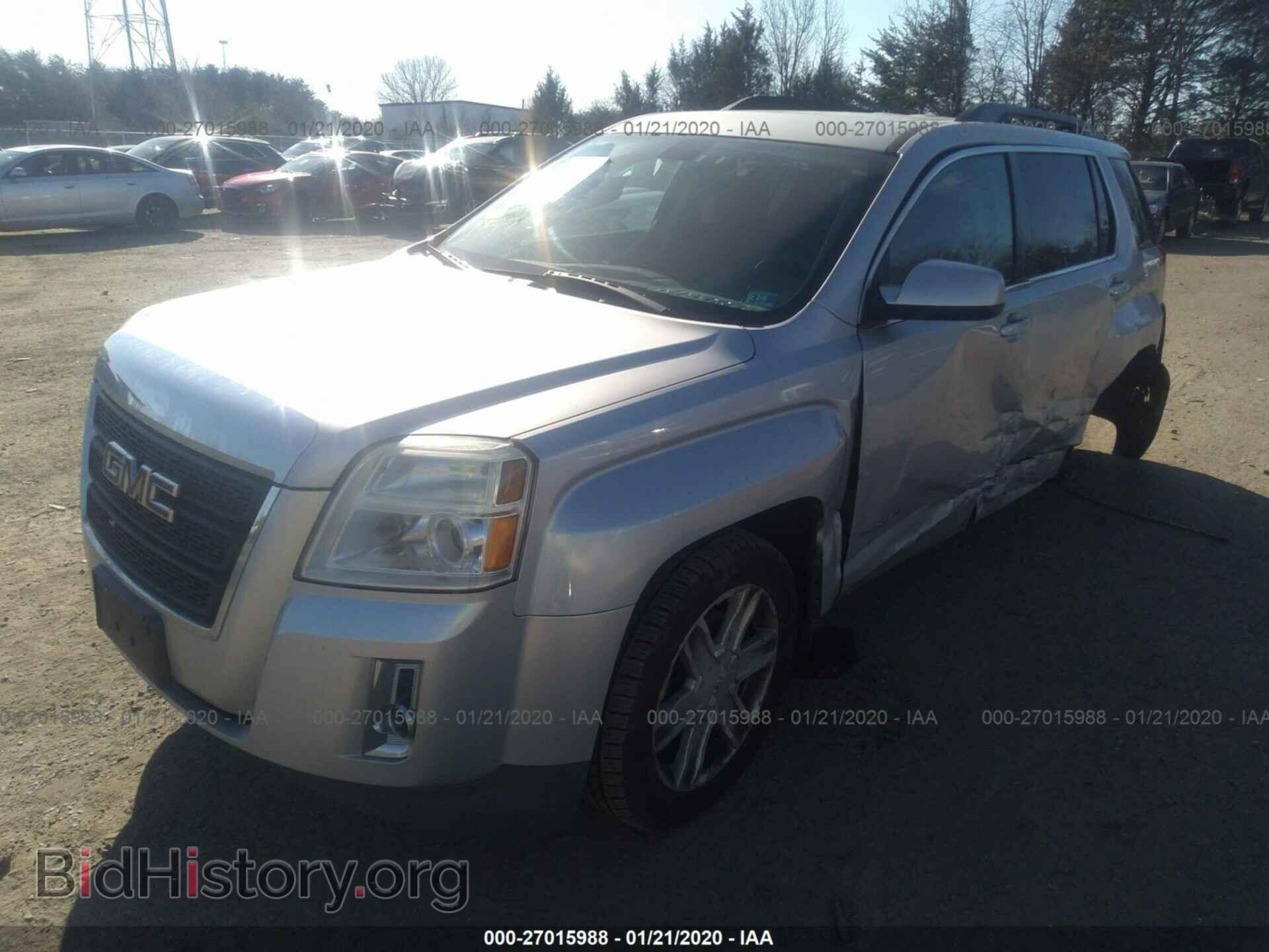 2011 GMC TERRAIN - VIN: 2CTALSEC6B6357904 - Photo 2