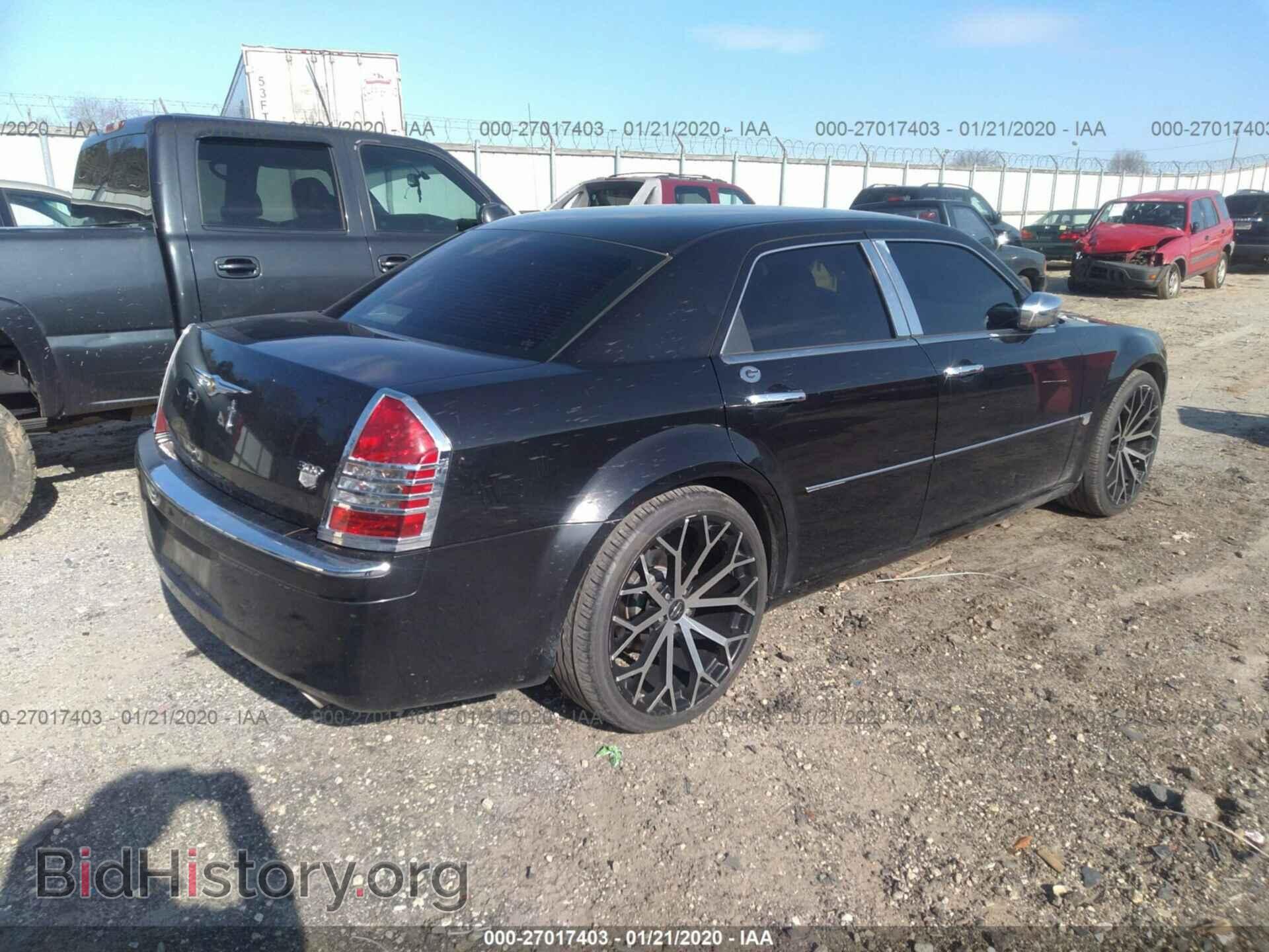 2006 CHRYSLER 300C - VIN: 2C3KA63H36H117574 - Photo 4
