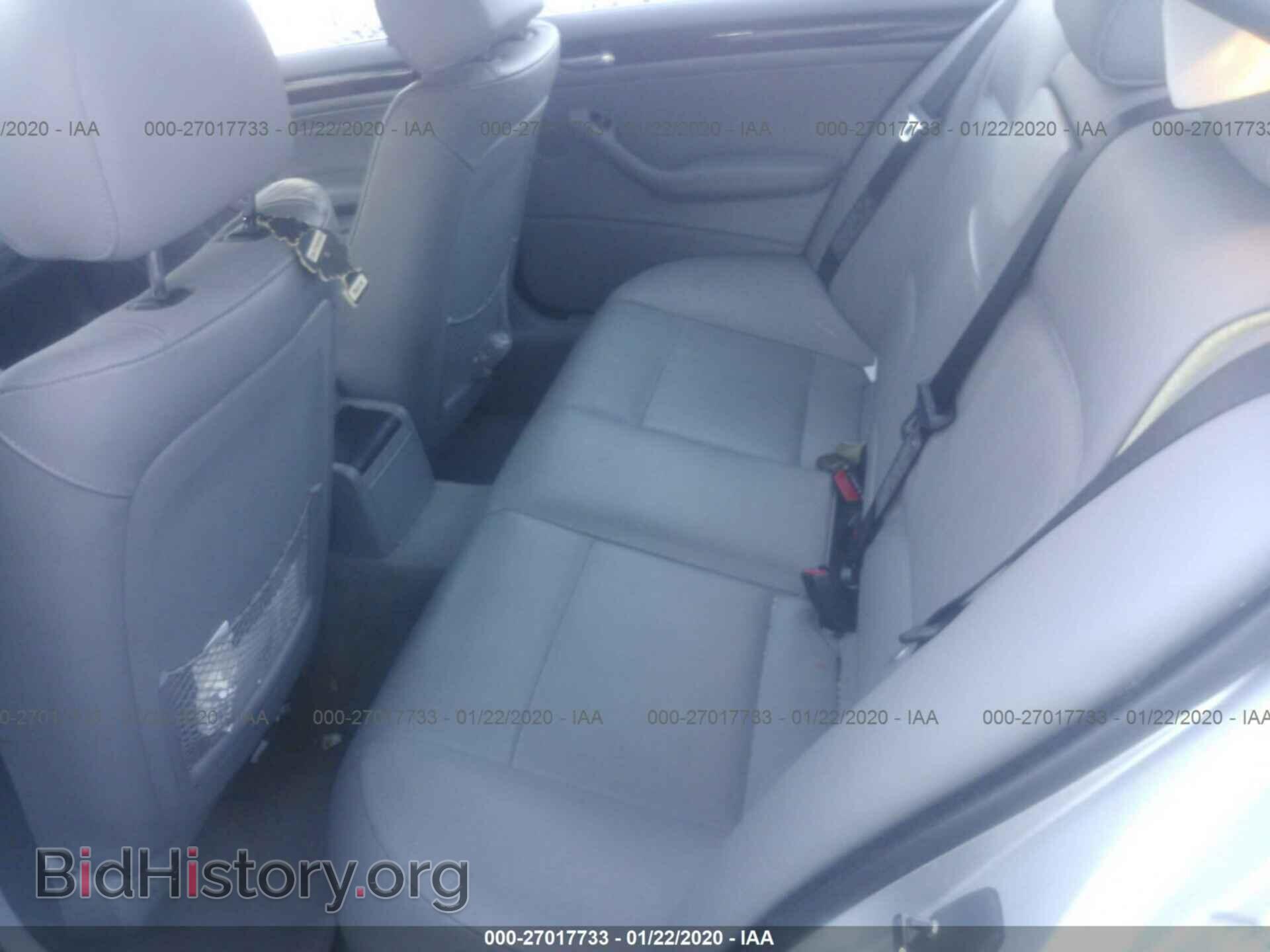 2005 BMW 330 - VIN: WBAEV53425KM38837 - Photo 8